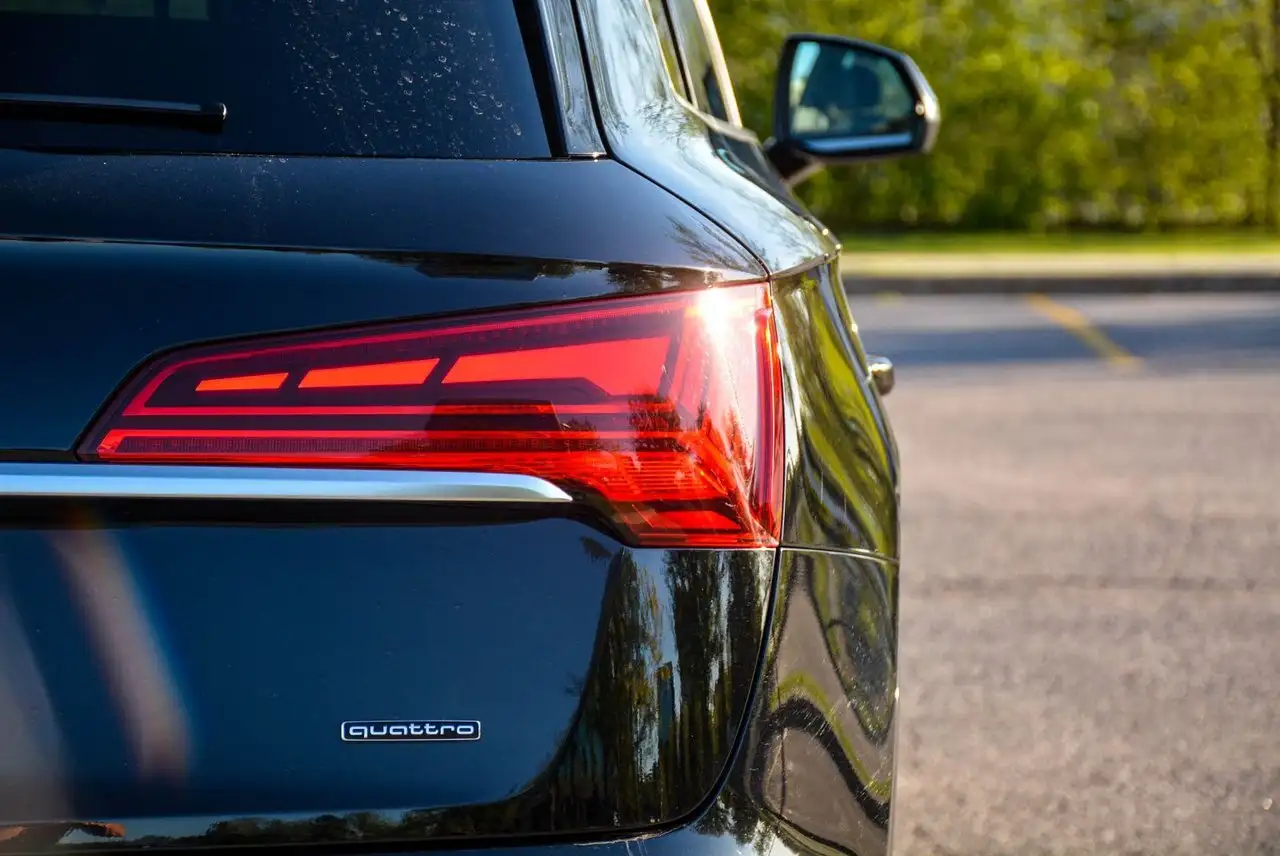 Audi Q5 снимка Audi Q5