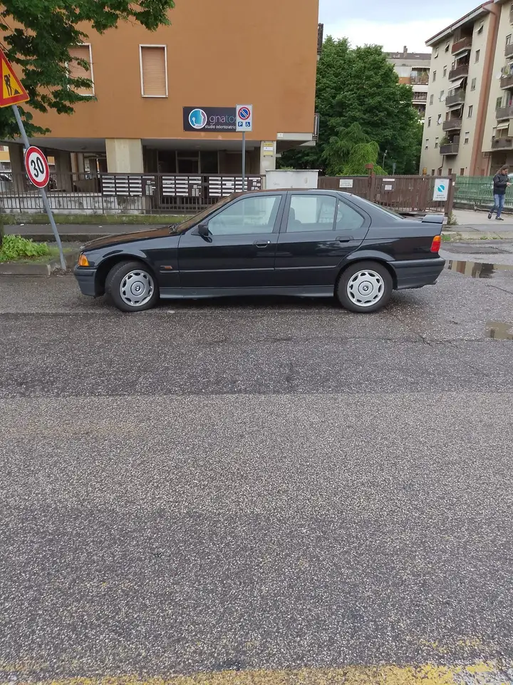 BMW 318is Europa c/2airbag, foto 5