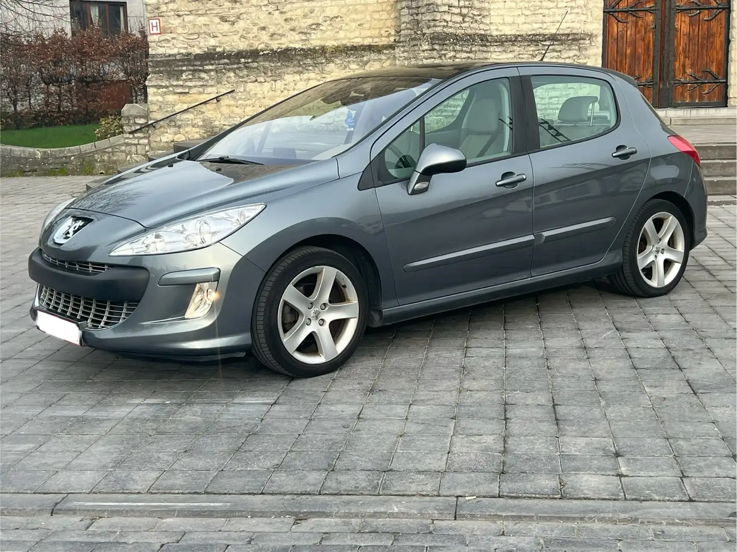 Peugeot 308 réservé Grijs - 2