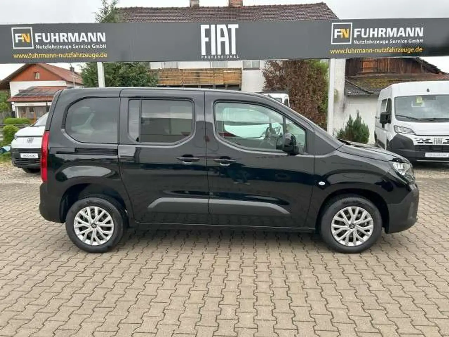 Fiat Doblo KOMBI L1 130 AT8 1.5 Noir - 2