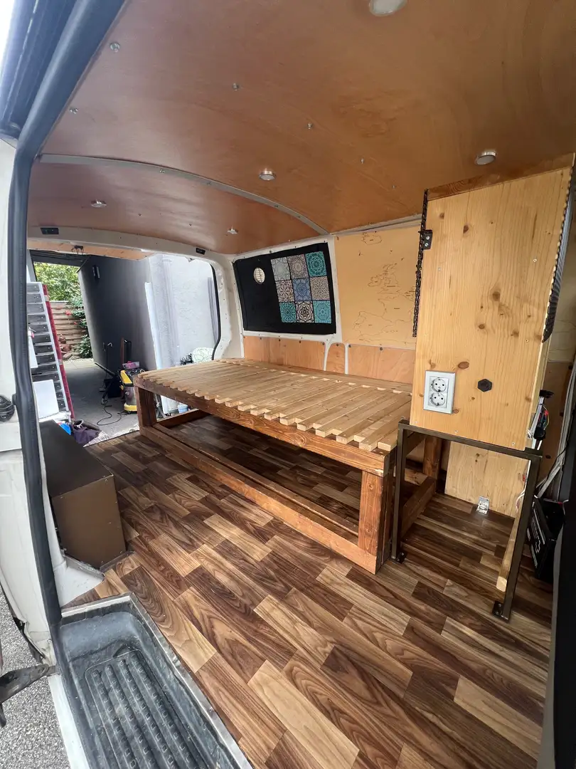 Volkswagen T5 Weiß - 2