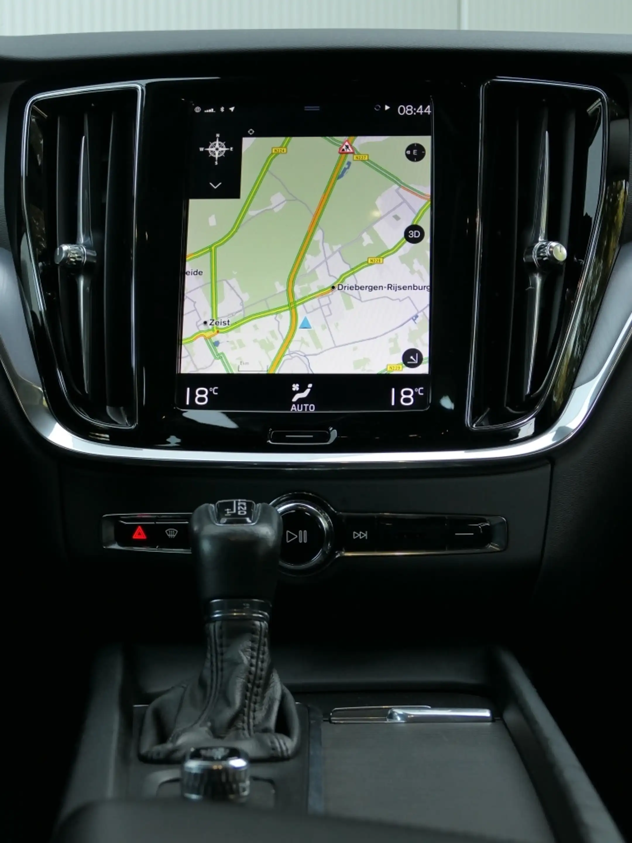 Volvo V60 2.0 T5 AUT Momentum 12 MND garantie Navi / Half le — photo 14