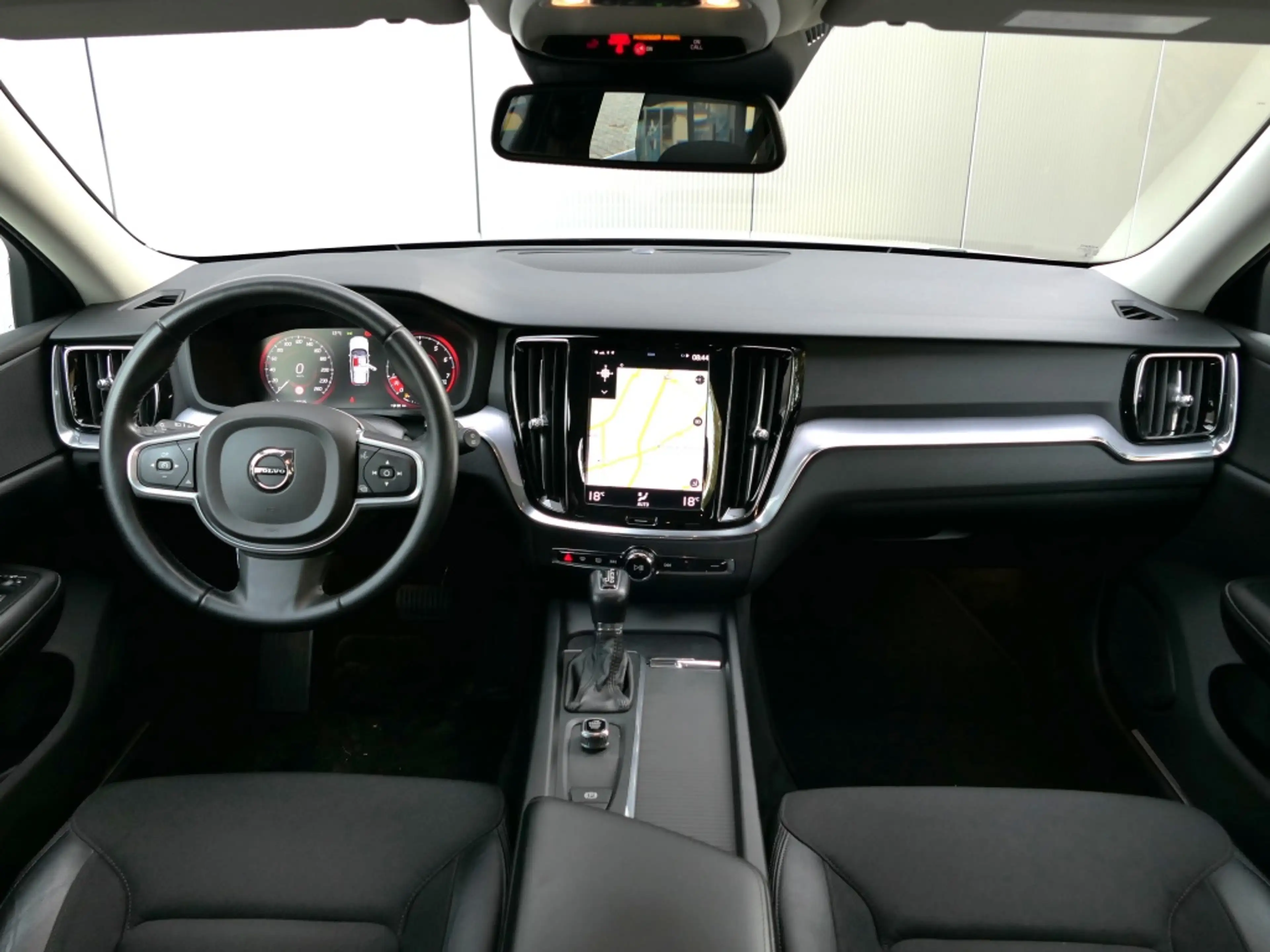 Volvo V60 2.0 T5 AUT Momentum 12 MND garantie Navi / Half le — photo 11