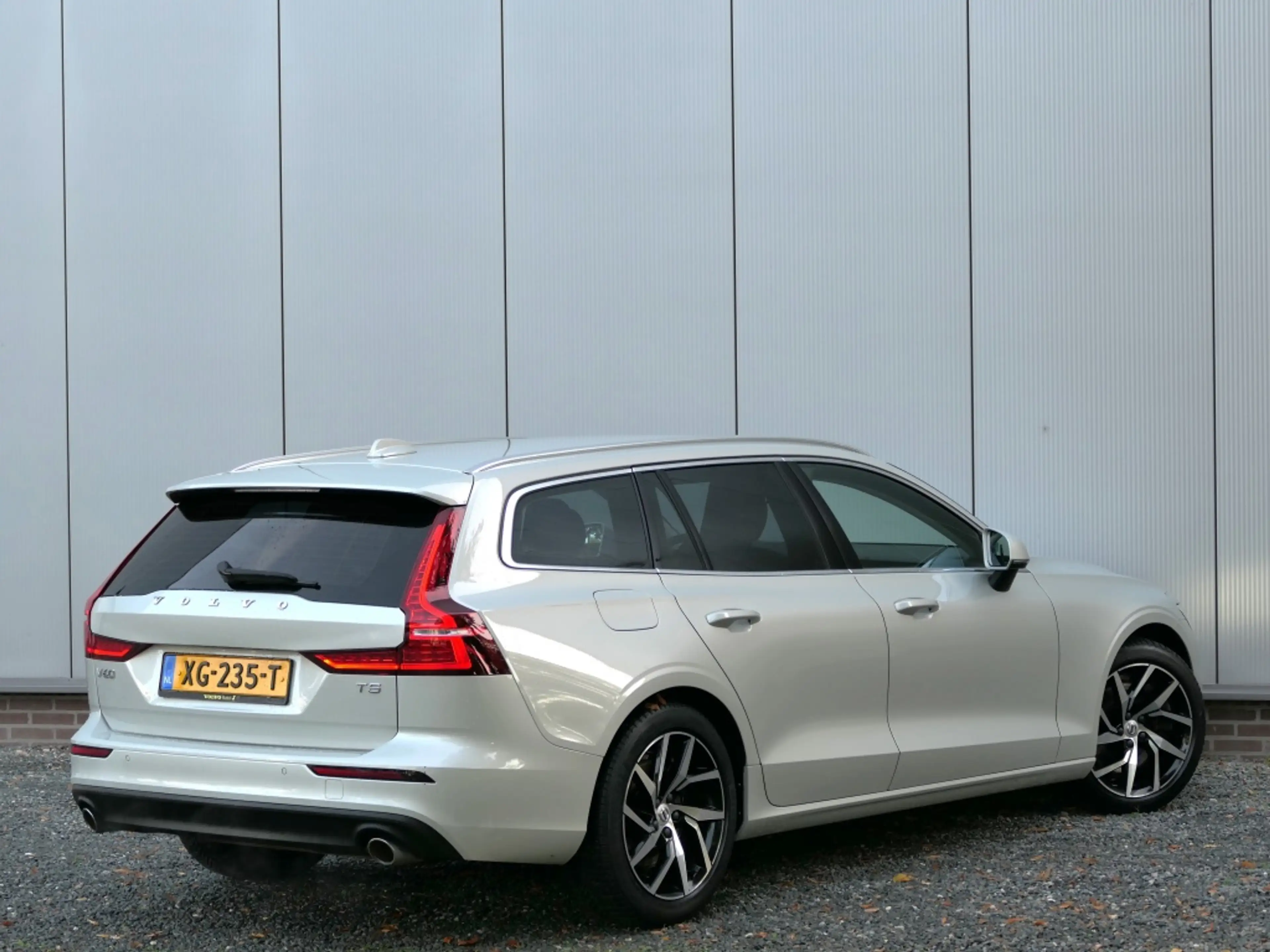 Volvo V60 2.0 T5 AUT Momentum 12 MND garantie Navi / Half le — photo 2