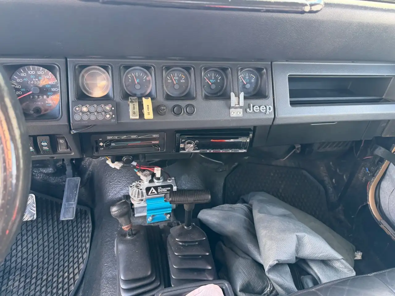Jeep Wrangler 4.0 soft top Basis, foto 11
