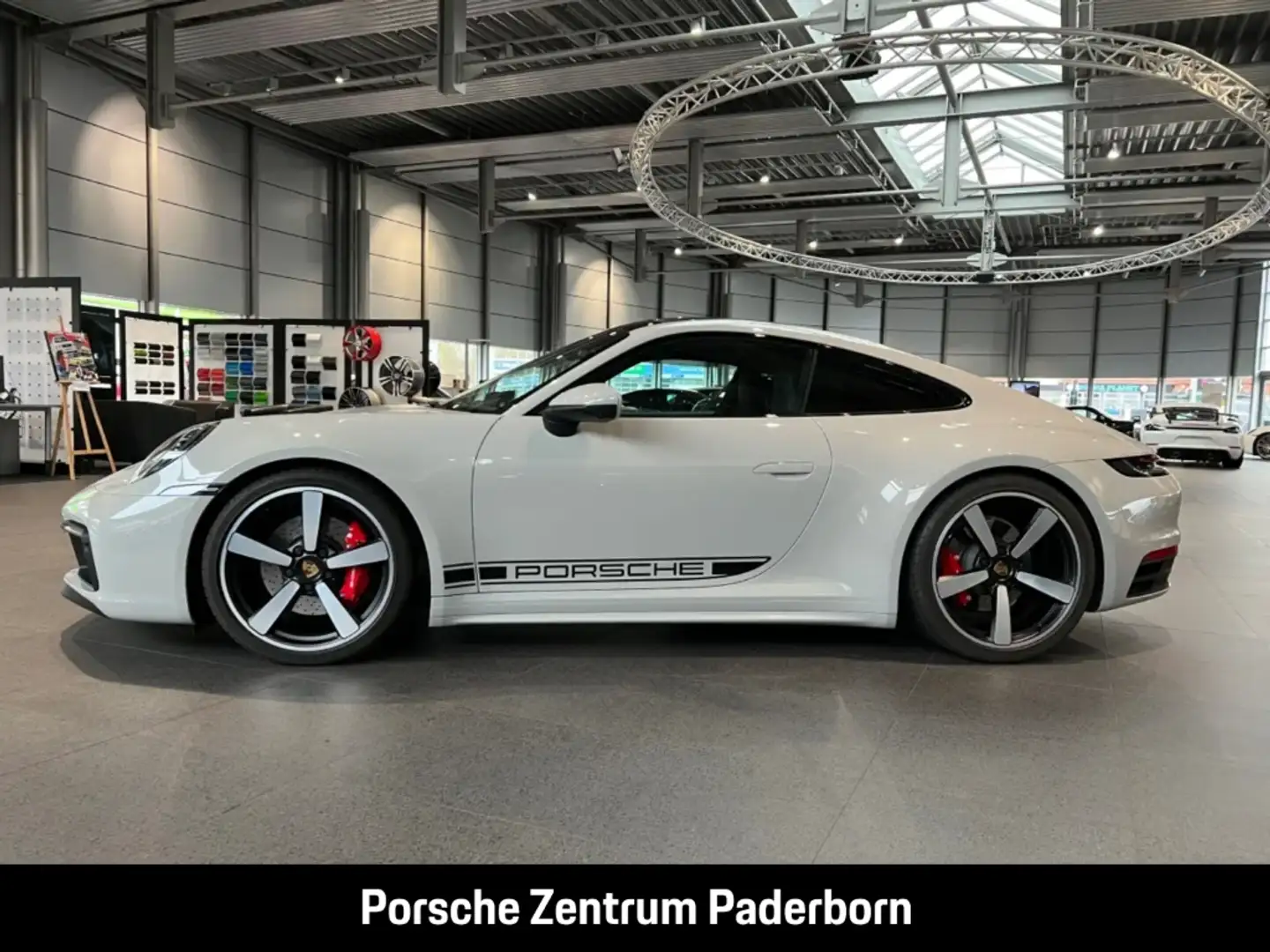 Porsche 992 911 Carrera S HA-Lenkung Sportabgas BOSE Weiß - 2