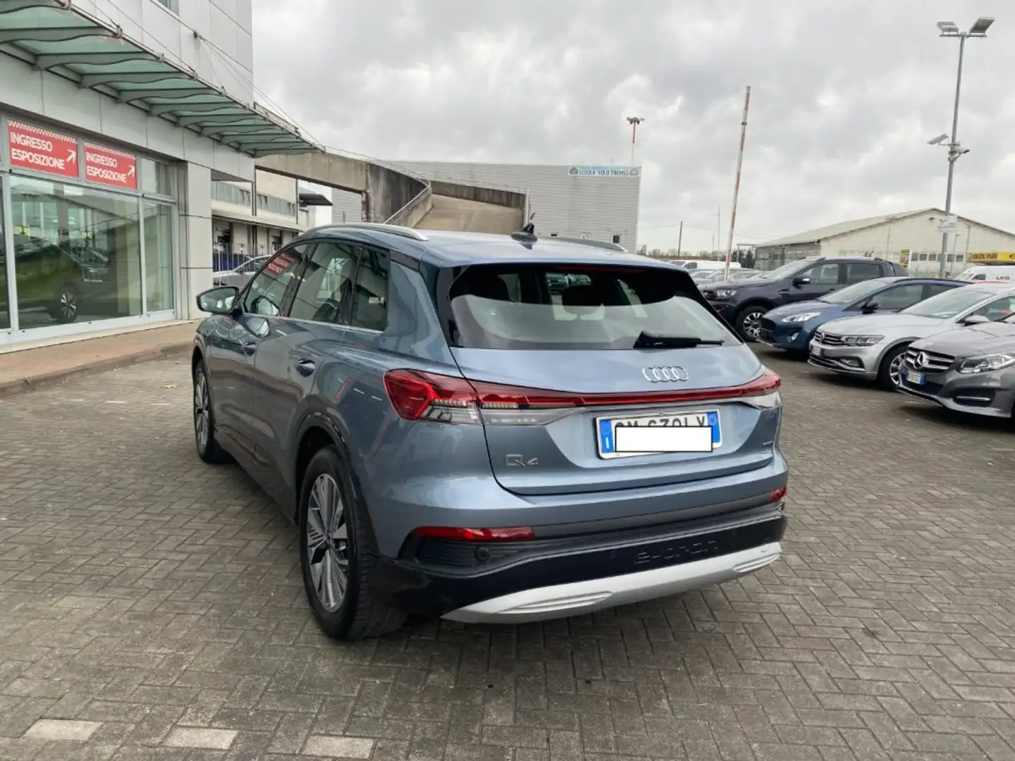 Audi Q4 e-tron Q4 50 e-tron quattro Business Advanced Blu/Azzurro - 2