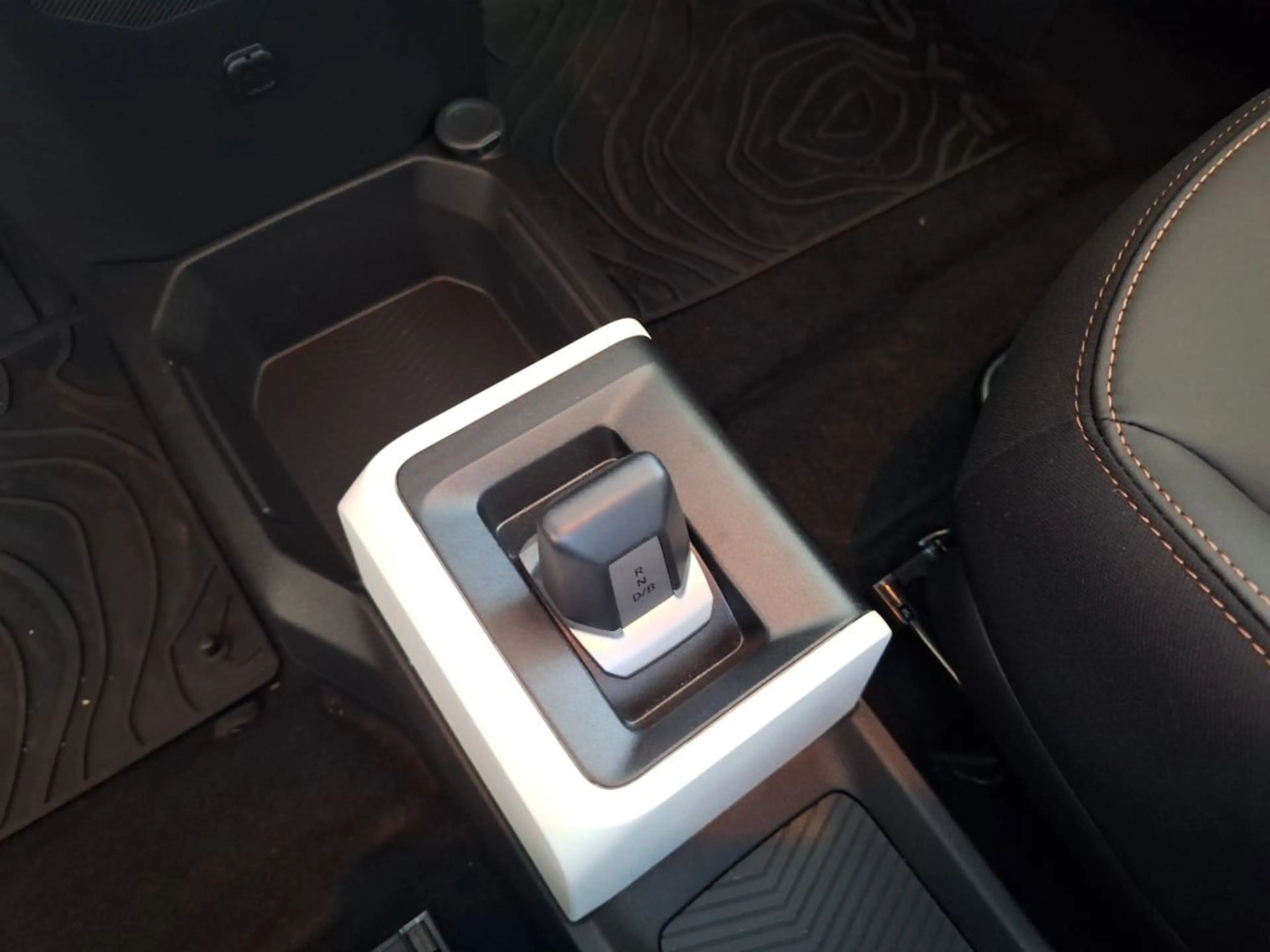 Dacia Spring Electric 100 Extreme — photo 8