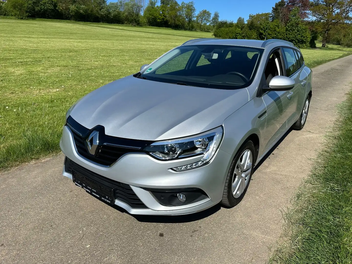 Renault Megane IV Grandtour Business Edition Gris - 1