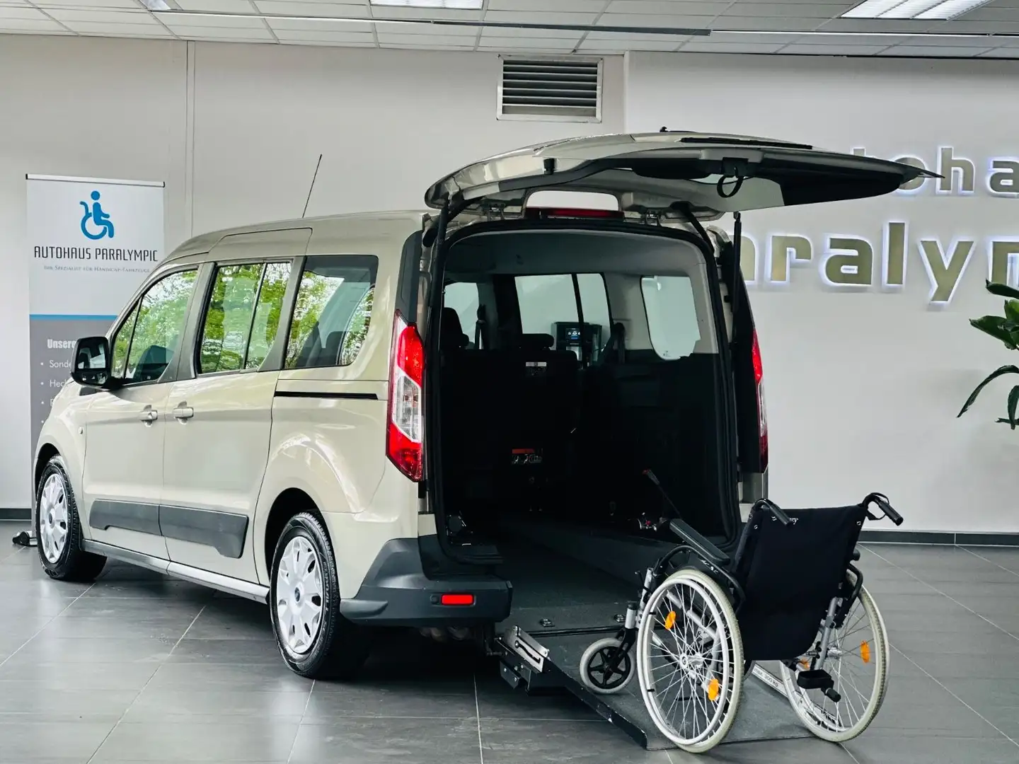 Ford Grand Tourneo Connect Behindertengerecht-Rampe Szary - 1