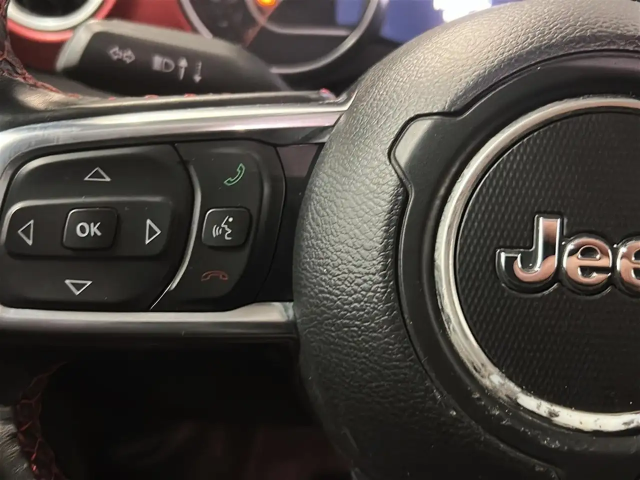 Jeep Gladiator снимка Jeep Gladiator