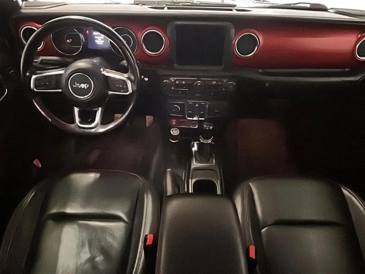 Jeep Gladiator снимка Jeep Gladiator