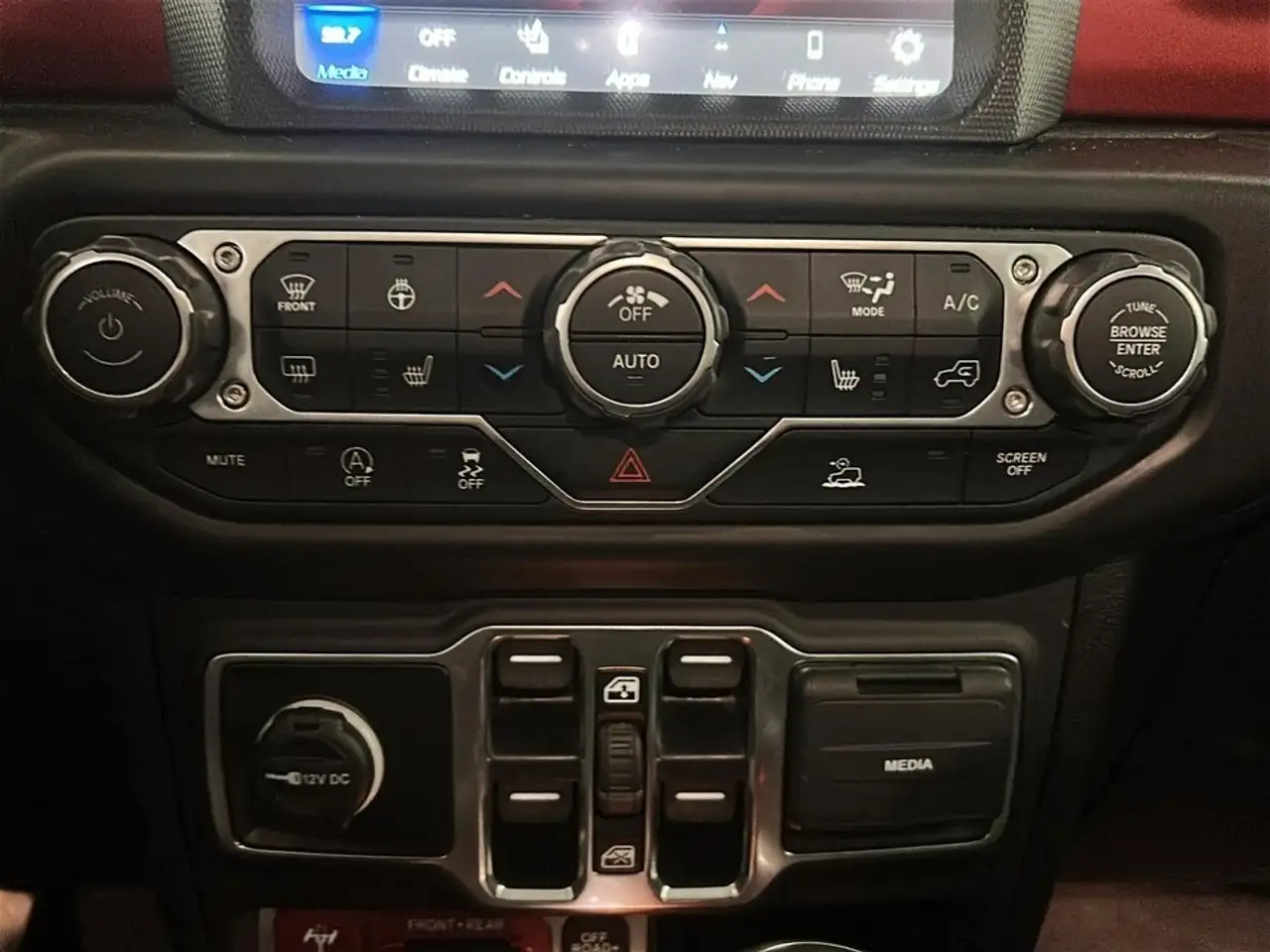 Jeep Gladiator снимка Jeep Gladiator