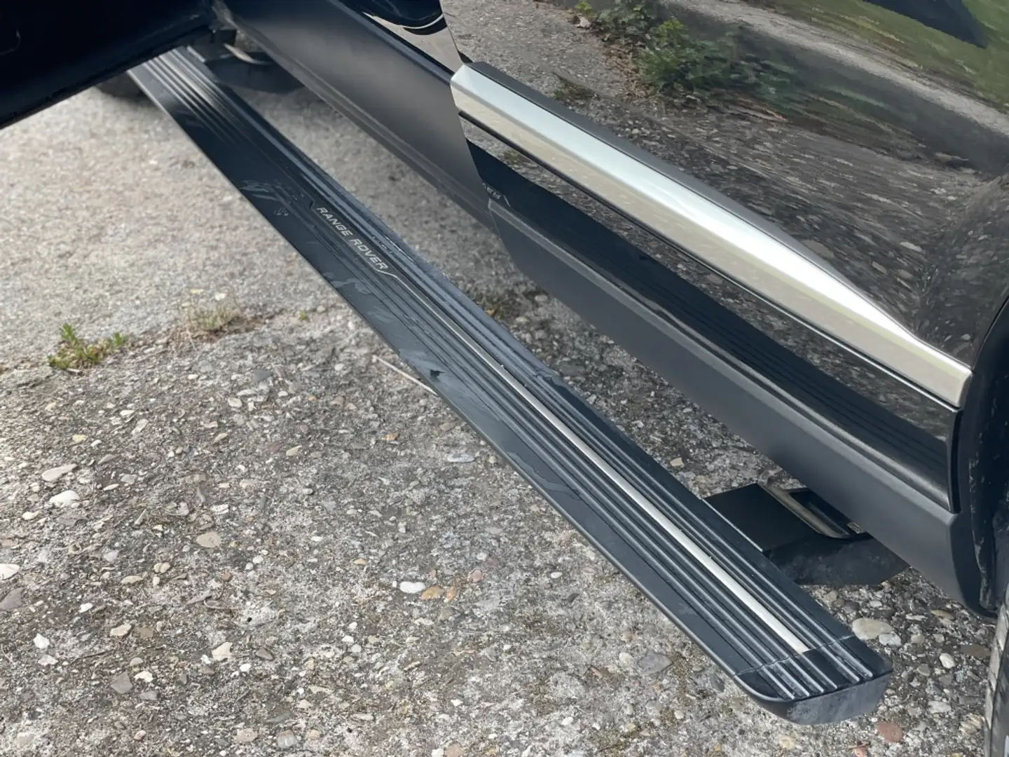 Land Rover Range Rover 4.4SDV8 Vogue Aut. Negro - 2