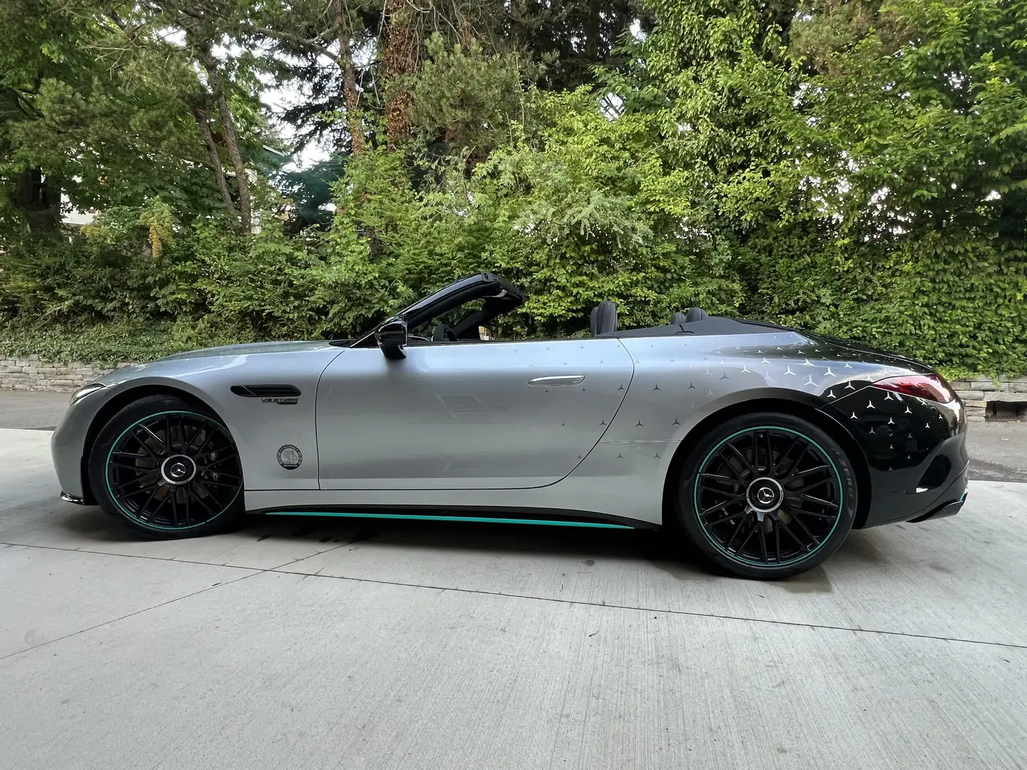 Mercedes-Benz SL 63 AMG 1 of 100 Petronas AMG Collectors Edition NEU Schwarz - 2