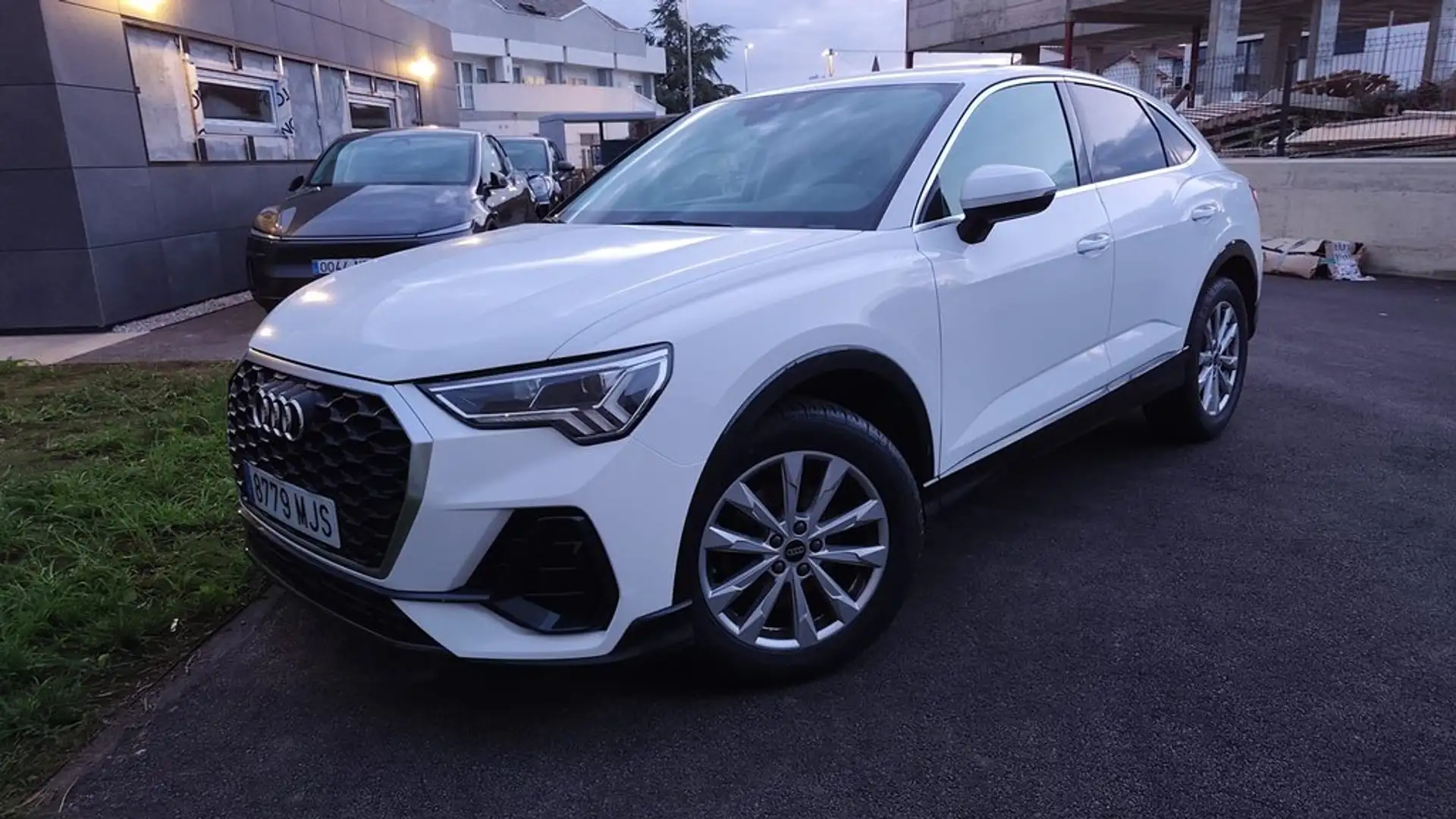 Audi Q3 35 TDI S tronic 110kW - 1