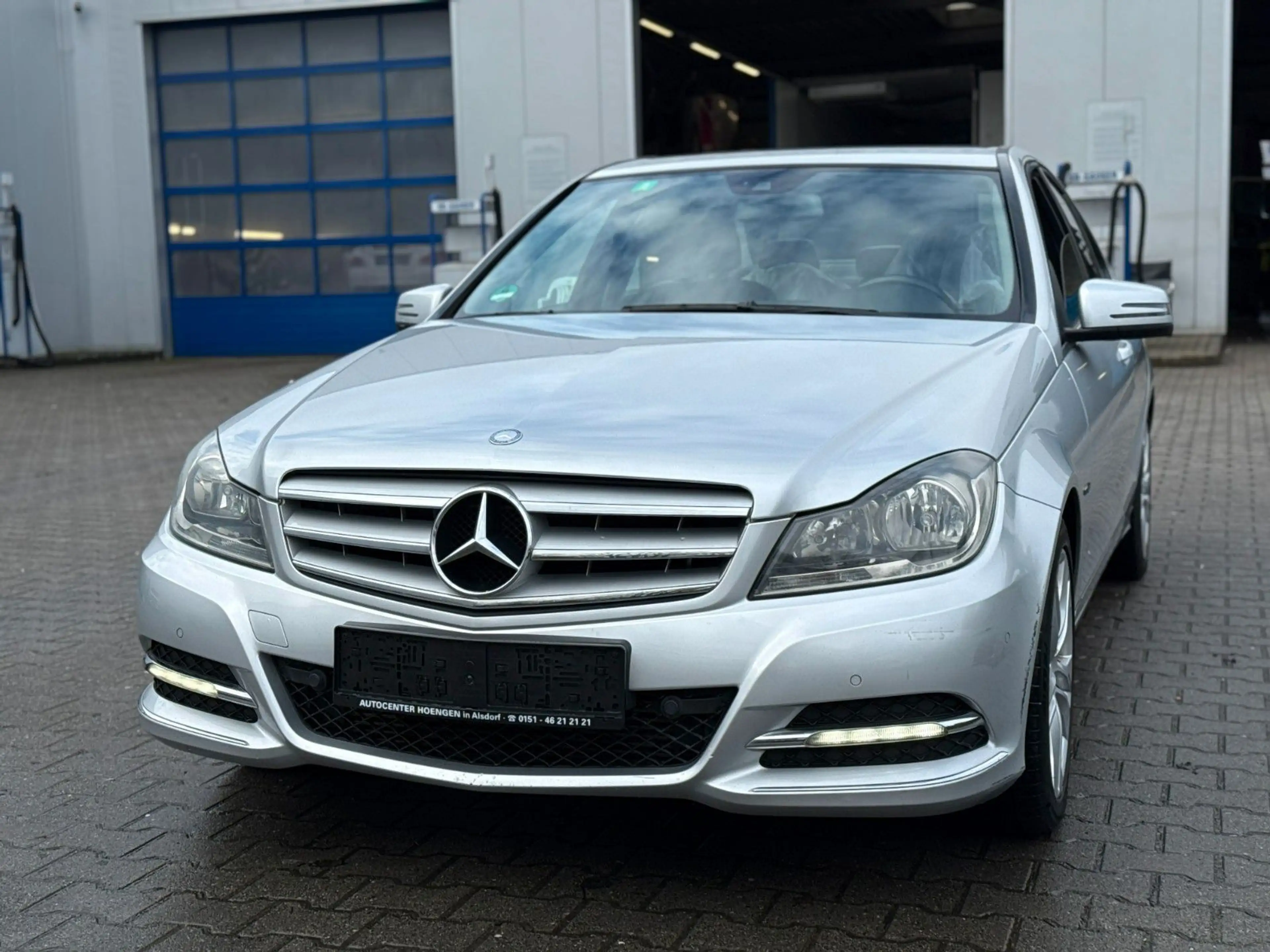 Mercedes-Benz C 200 Limousine CDI BlueEfficiency 2-Zonen* — photo 6