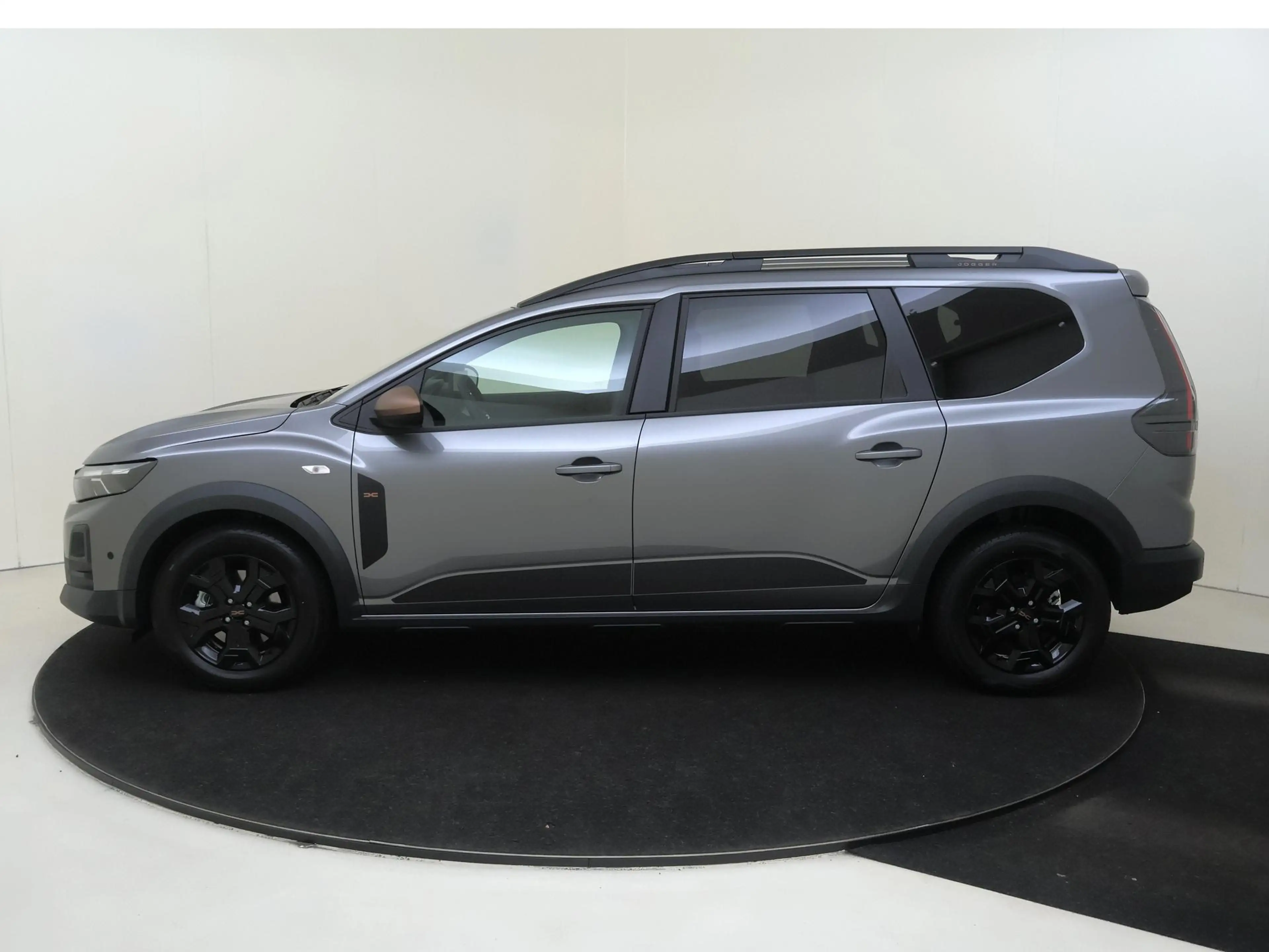 Dacia Jogger 1.2 Eco-G 120 PK extreme 7p. — photo 4