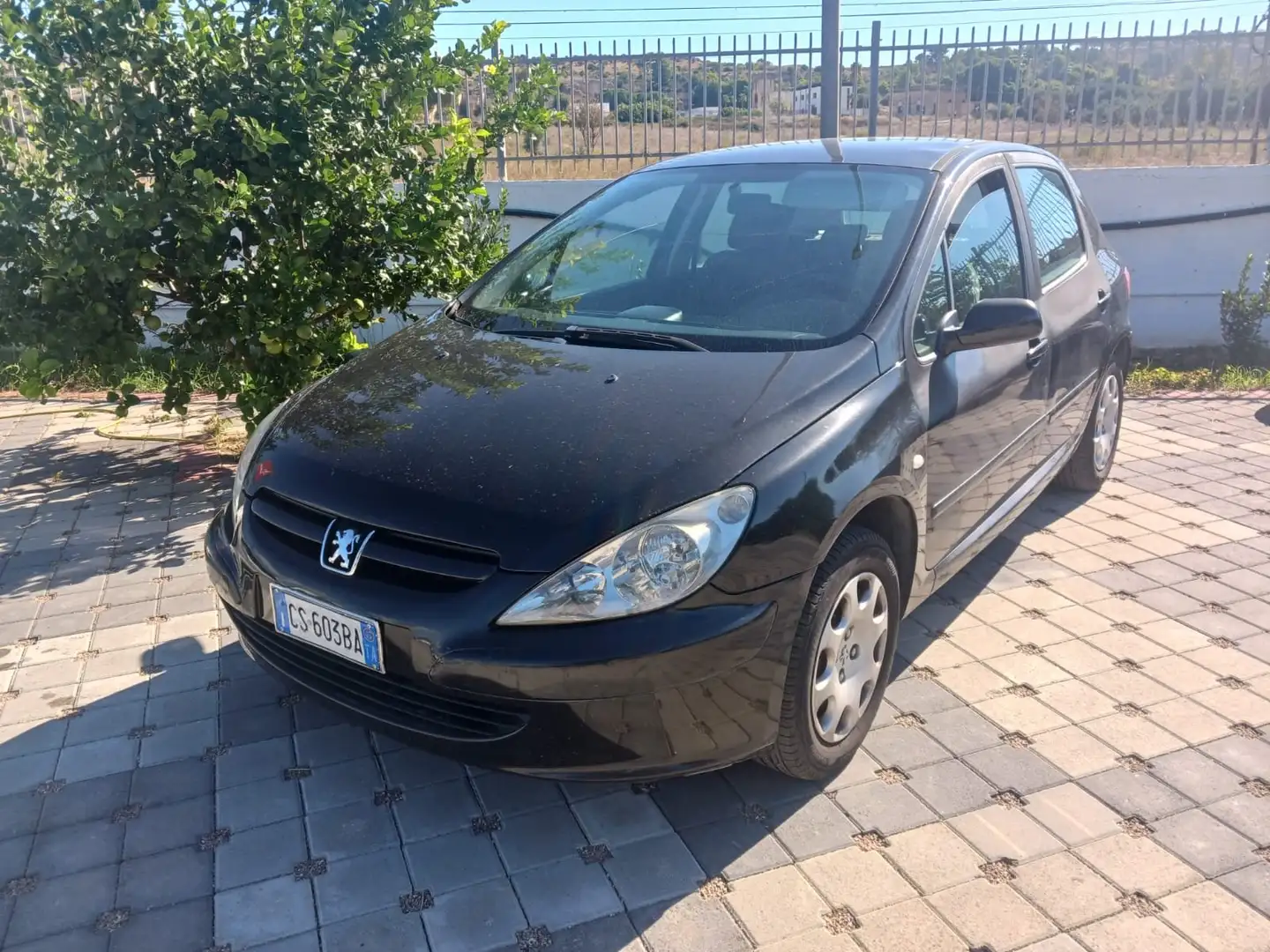 Peugeot 307 307  5p 1.4 16v Open Nero - 1