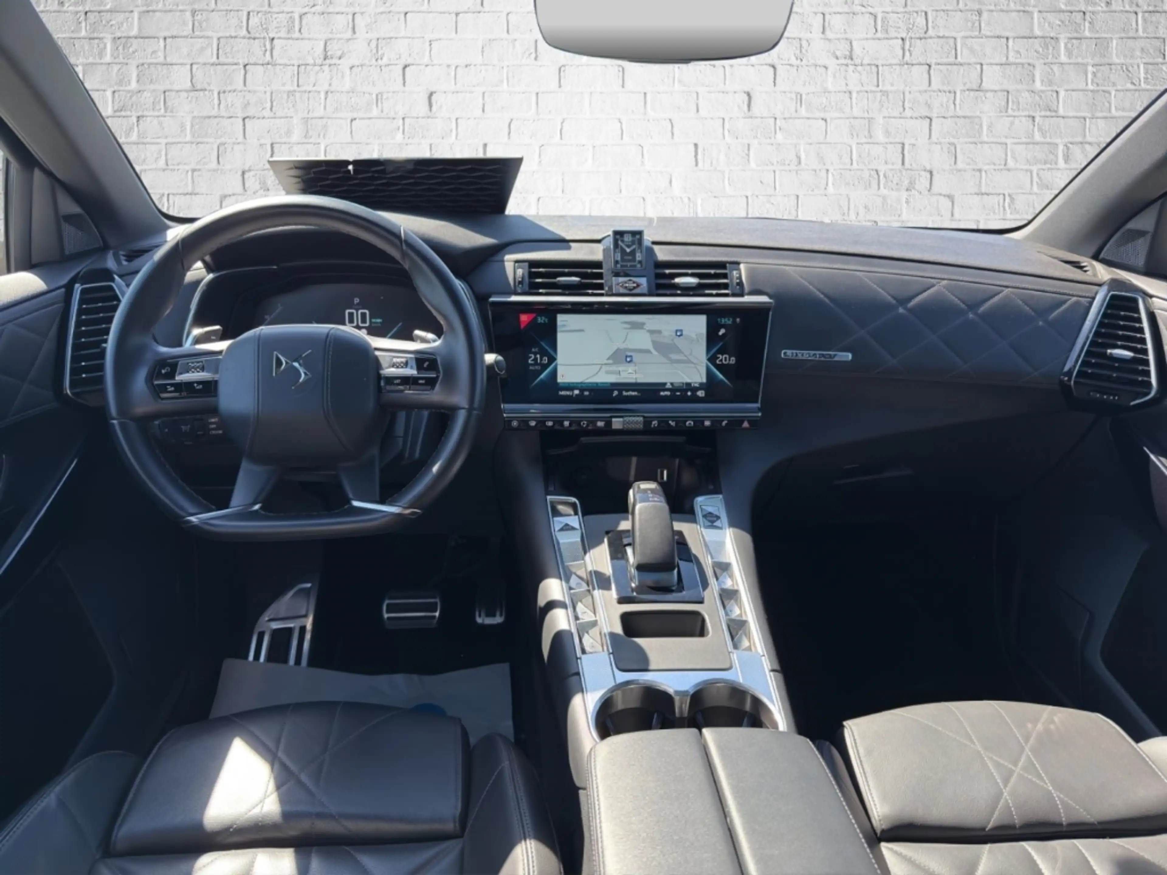 DS Automobiles DS 7 Crossback E-Tense 225 EAT8 Rivoli Navi/LED — photo 10