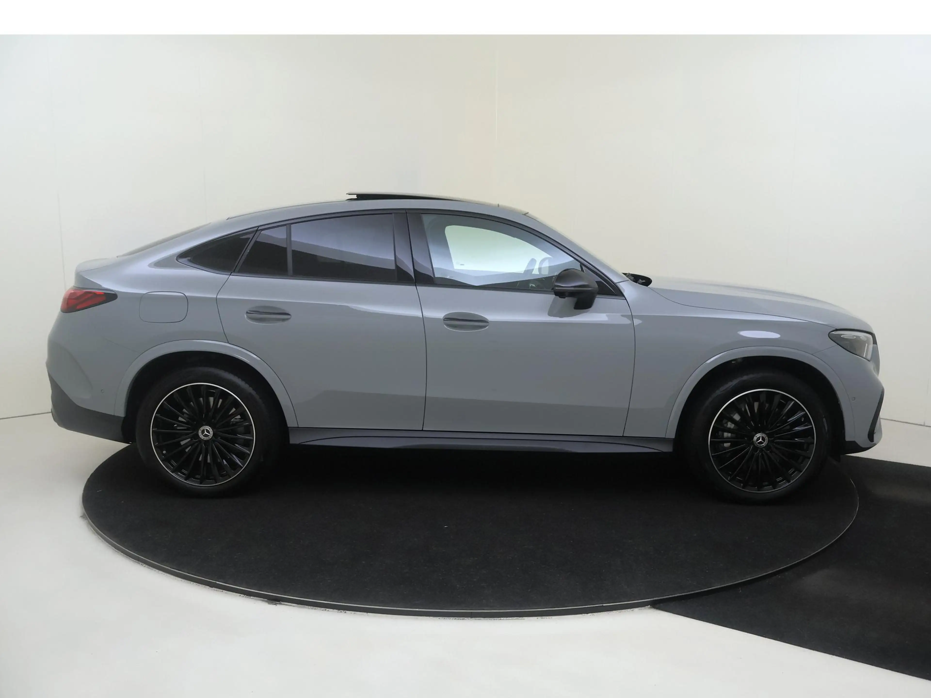 Mercedes-Benz GLC 300 Coupé 300e 4MATIC Business Line / Panoramadak/ Nig — photo 9