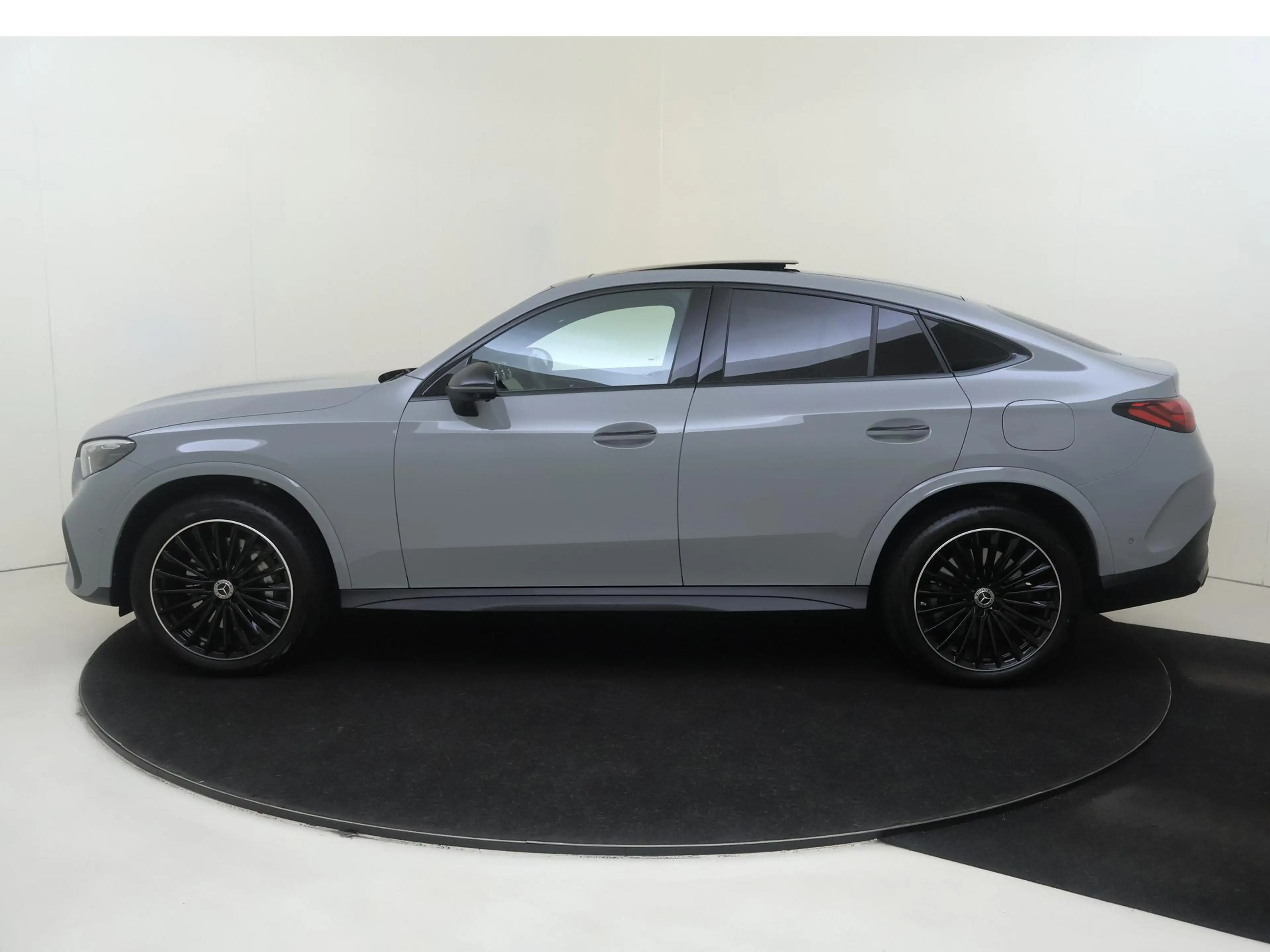Mercedes-Benz GLC 300 Coupé 300e 4MATIC Business Line / Panoramadak/ Nig — photo 8
