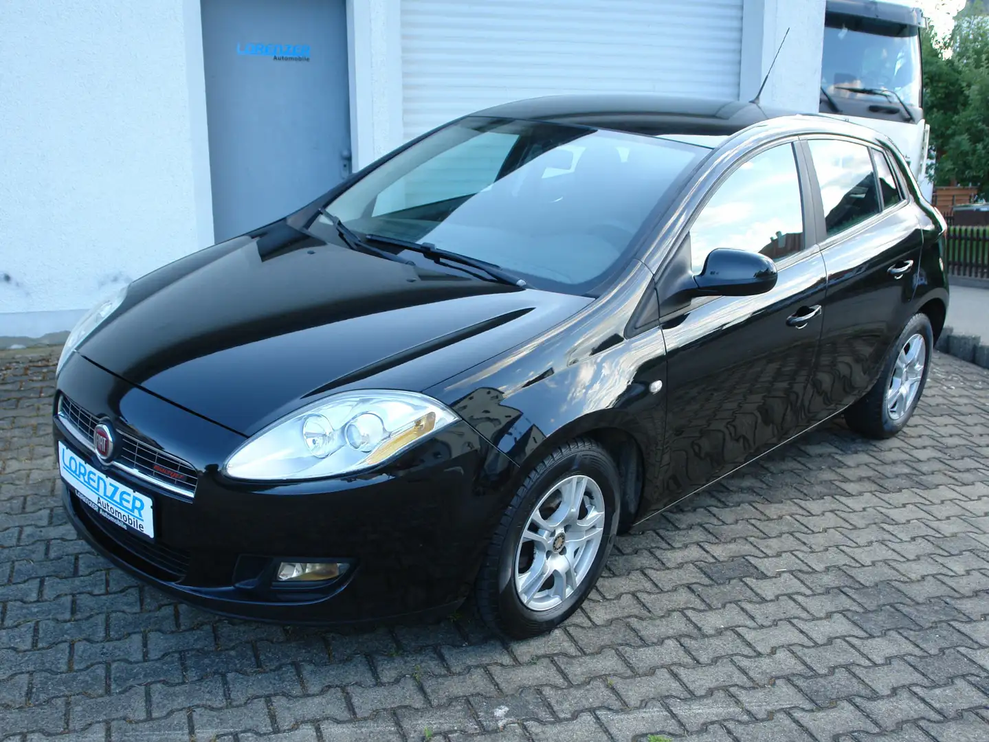 Fiat Bravo 1.9 Multijet 16V DPF Sport Schwarz - 1