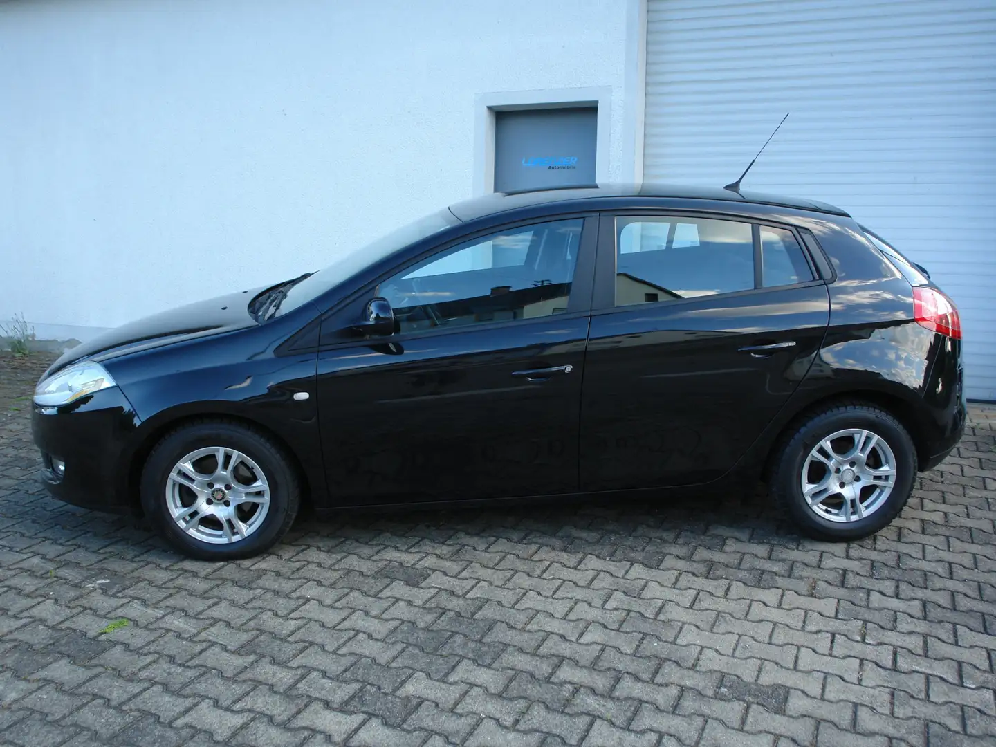 Fiat Bravo 1.9 Multijet 16V DPF Sport Schwarz - 2