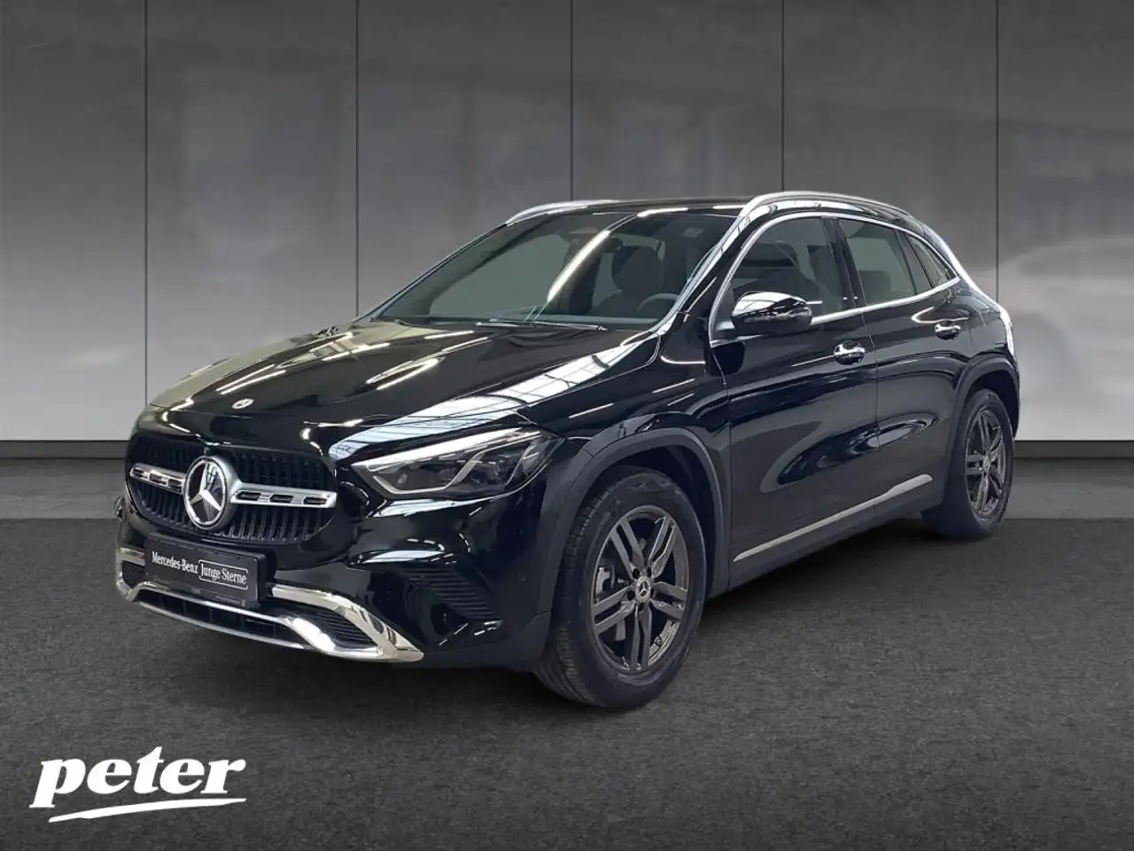 Mercedes-Benz GLA 220 4MATIC PROGRESSIVE+18"+KEYLESS+360°+AHK+