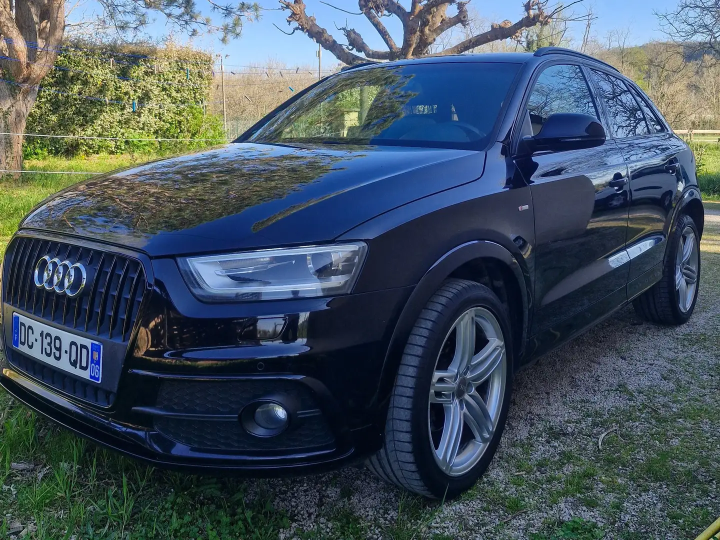 Audi Q3 Q3 2.0 TDI 140 ch S line Noir - 1
