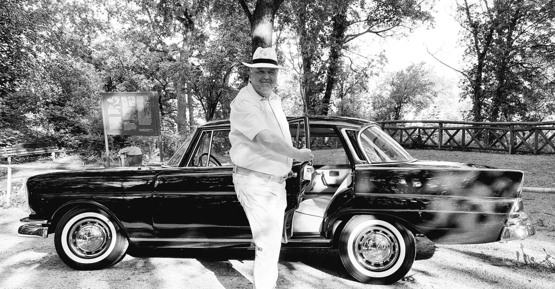 Mercedes-Benz 220 Sb große Heckflosse VOLLRESTAURIERT Noir - 1