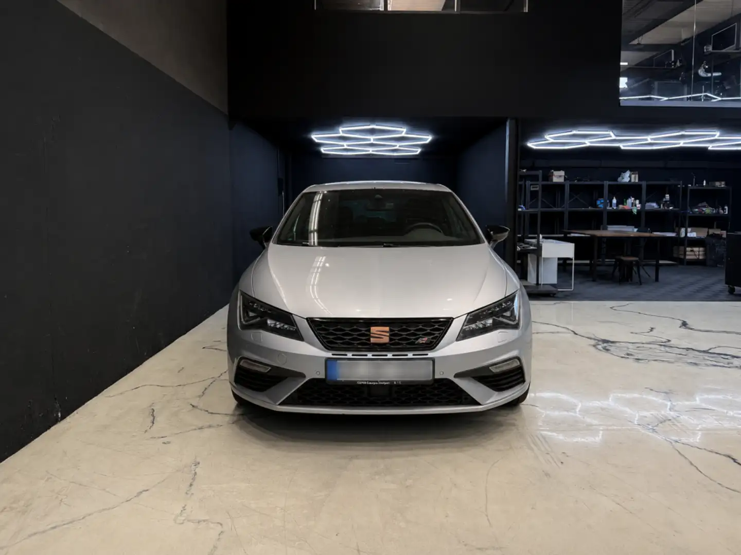 SEAT Leon 2.0 TSI S&S DSG7 Cupra 290 Plateado - 2