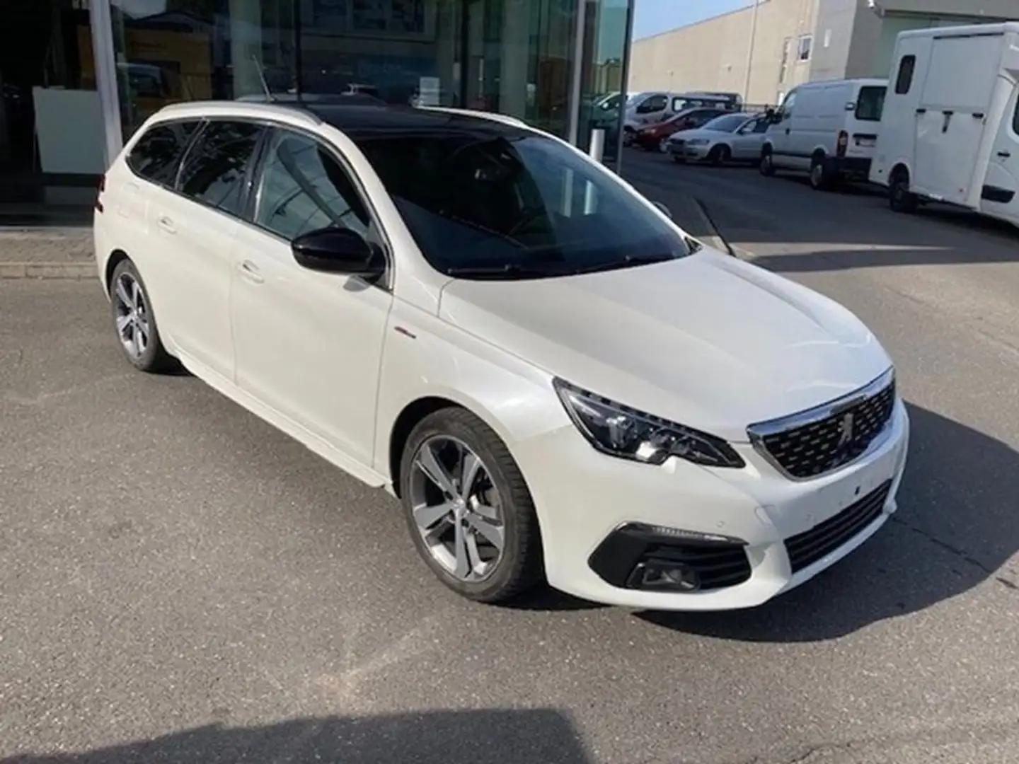 Peugeot 308 BlueHDI FAP S&S GT Line 130 White - 1