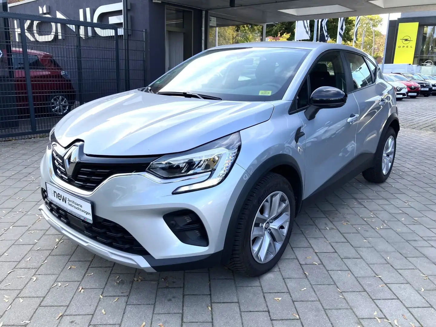 Renault Captur 1.3 TCe 140 EVOLUTION Klima Automatik Grau - 1