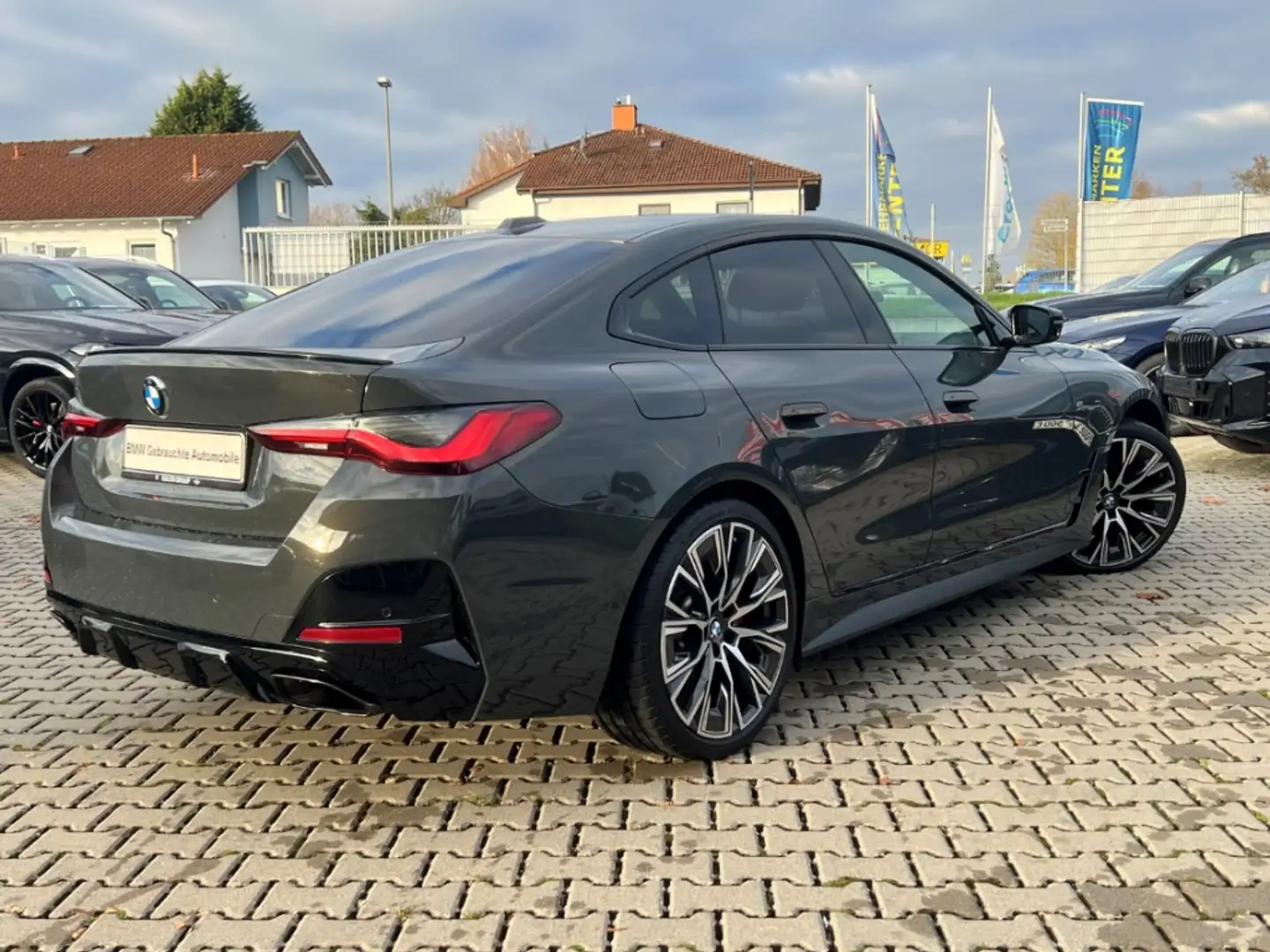 BMW 440 A xDrive Gran Coupe Sportpaket HUD Navi Leder Digi Grau - 2