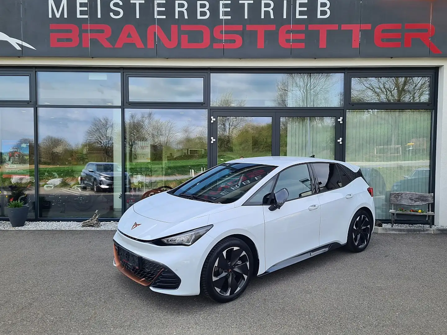 CUPRA Born 77kWh e-Boost Blanc - 1