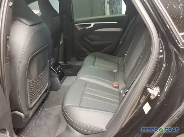 Audi A6 view 8