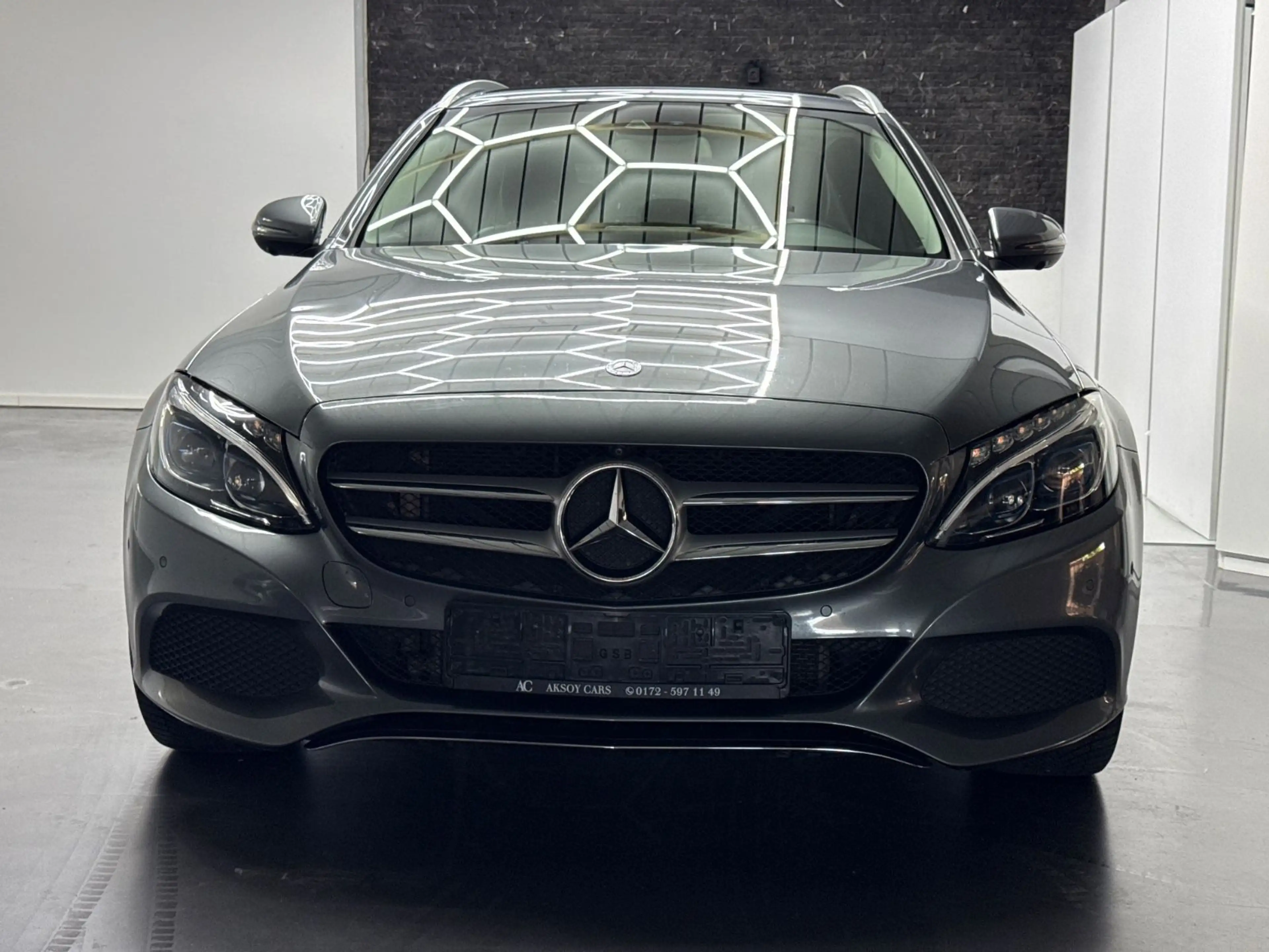 Mercedes-Benz C 350 e/T-Modell/NAVI/360°/Pano/LED-Scheinwerfer — photo 2