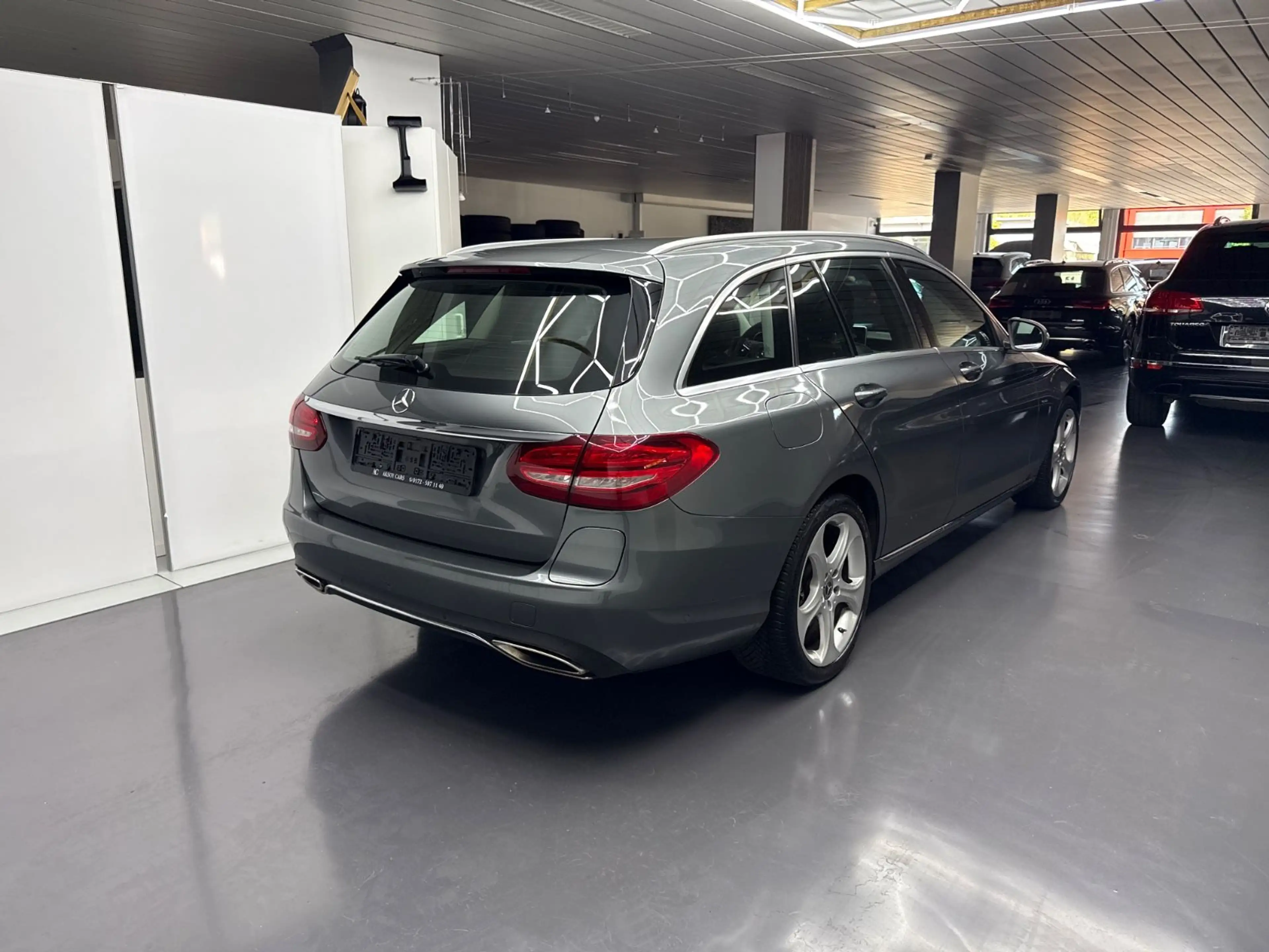 Mercedes-Benz C 350 e/T-Modell/NAVI/360°/Pano/LED-Scheinwerfer — photo 6