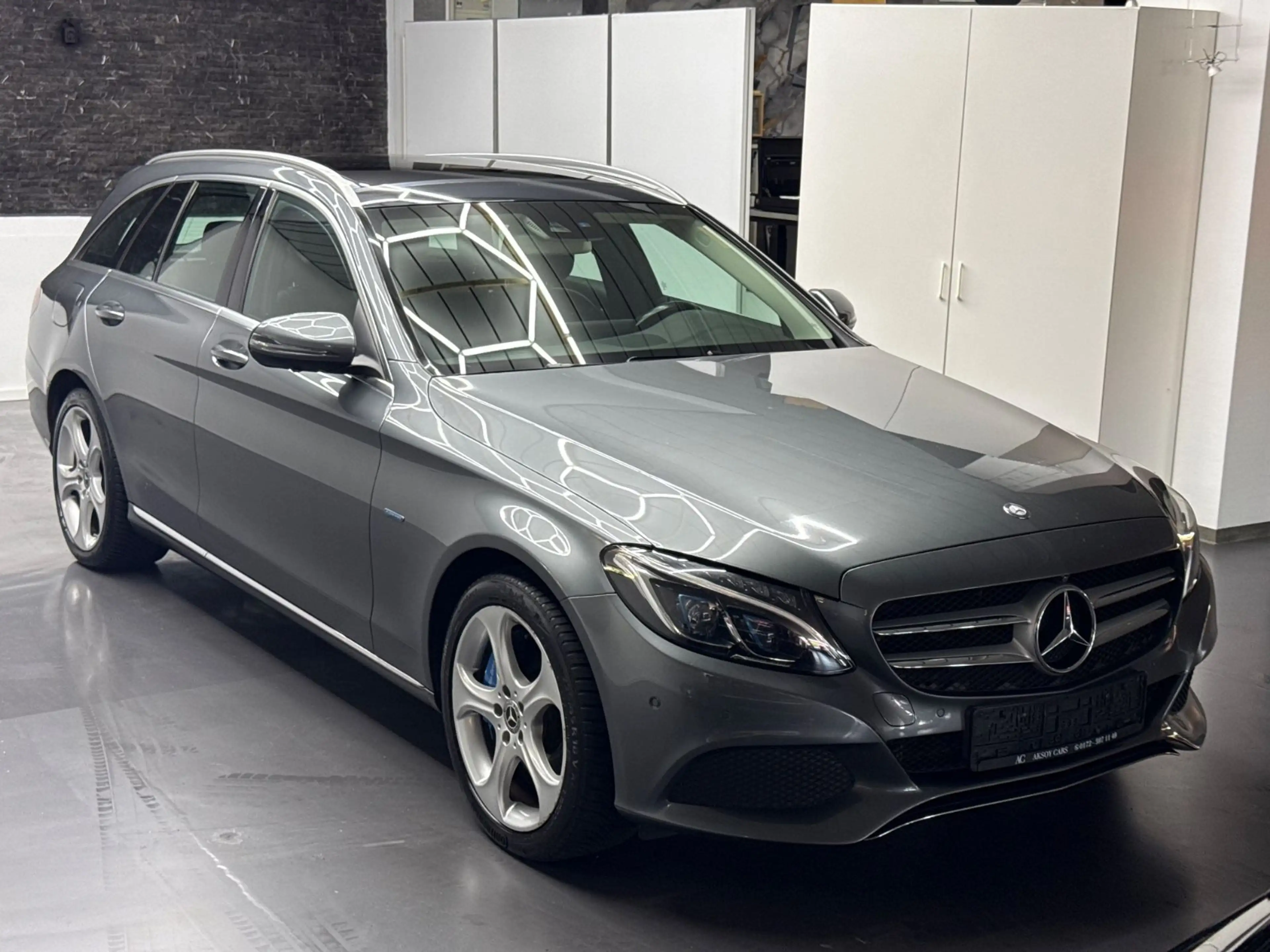 Mercedes-Benz C 350 e/T-Modell/NAVI/360°/Pano/LED-Scheinwerfer — photo 3