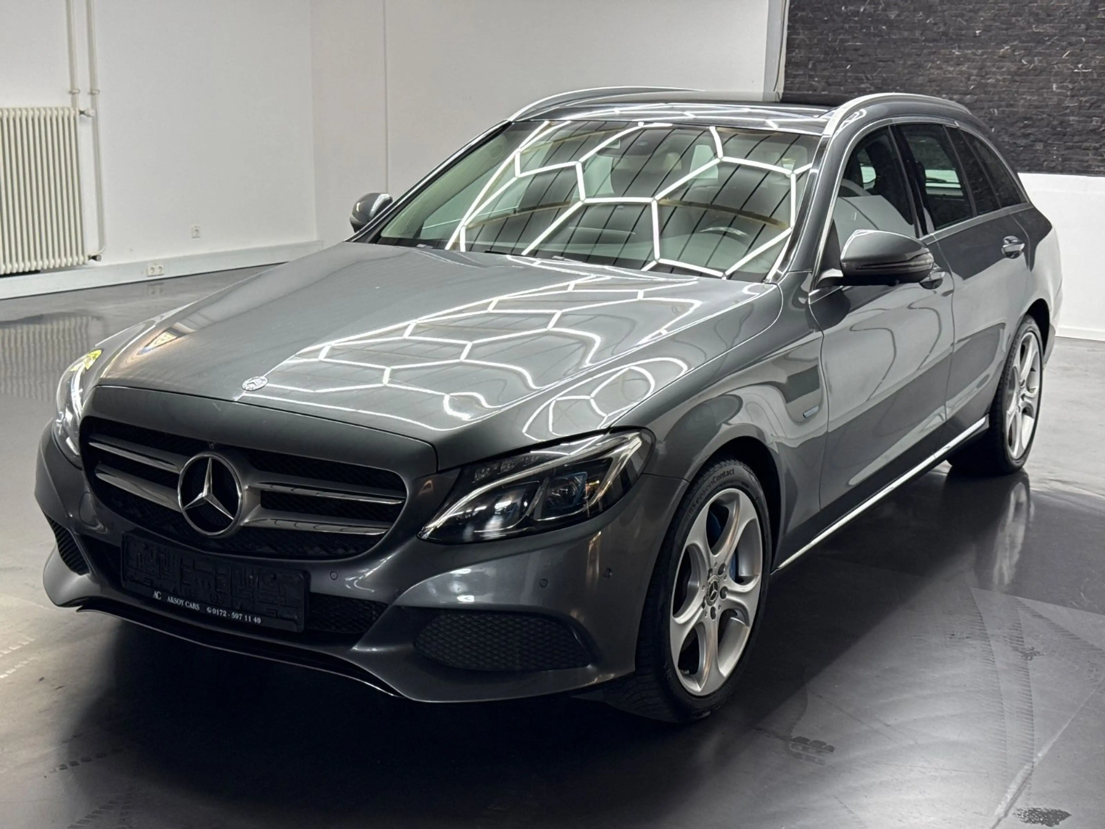Mercedes-Benz C 350 e/T-Modell/NAVI/360°/Pano/LED-Scheinwerfer