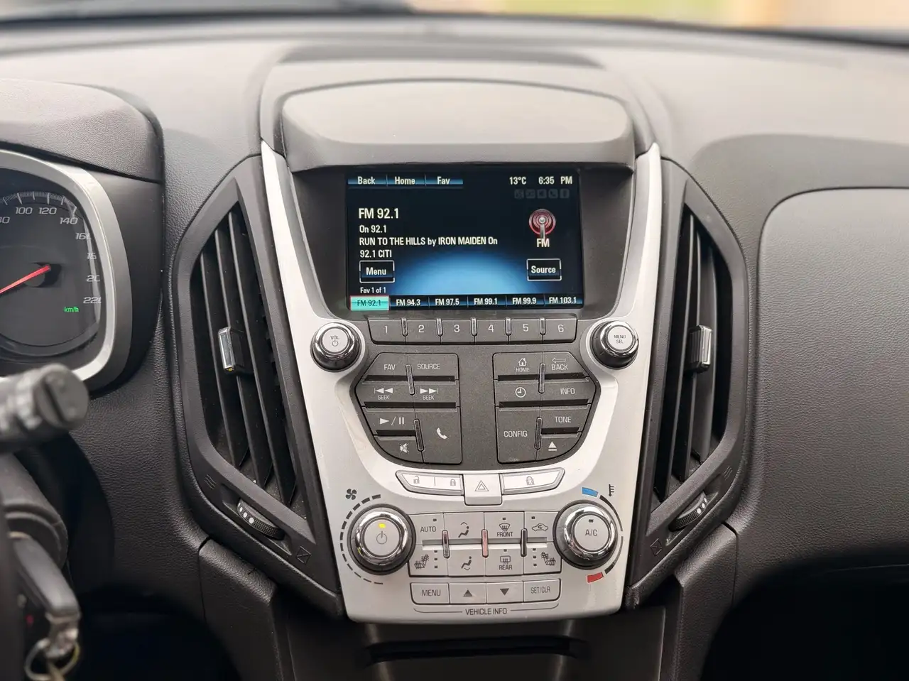 Chevrolet Equinox снимка Chevrolet Equinox
