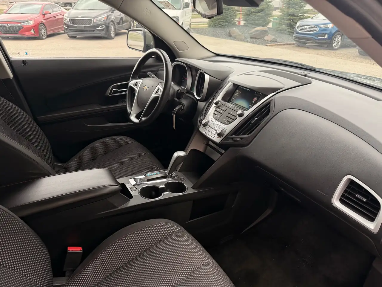 Chevrolet Equinox снимка Chevrolet Equinox