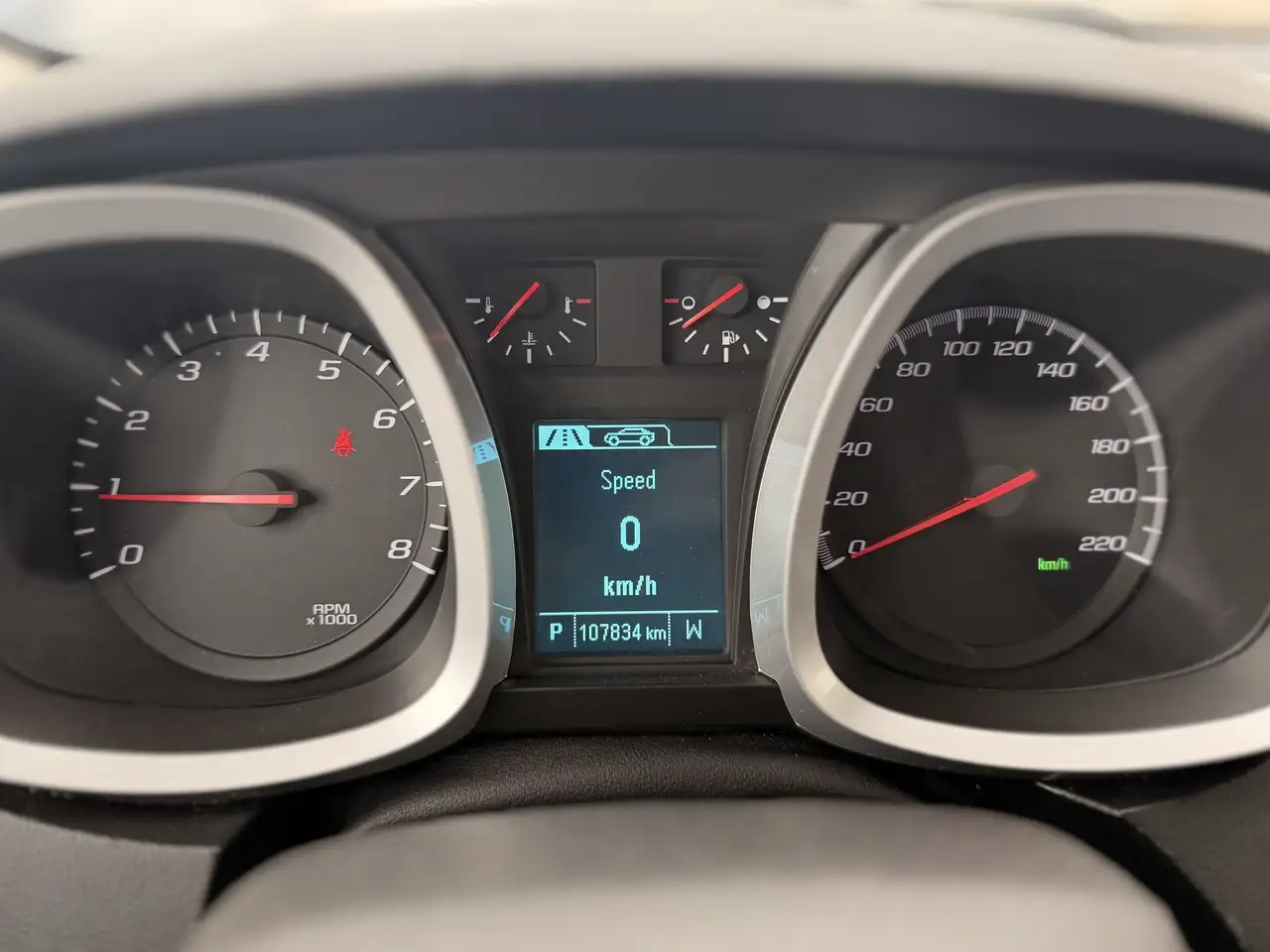 Chevrolet Equinox снимка Chevrolet Equinox