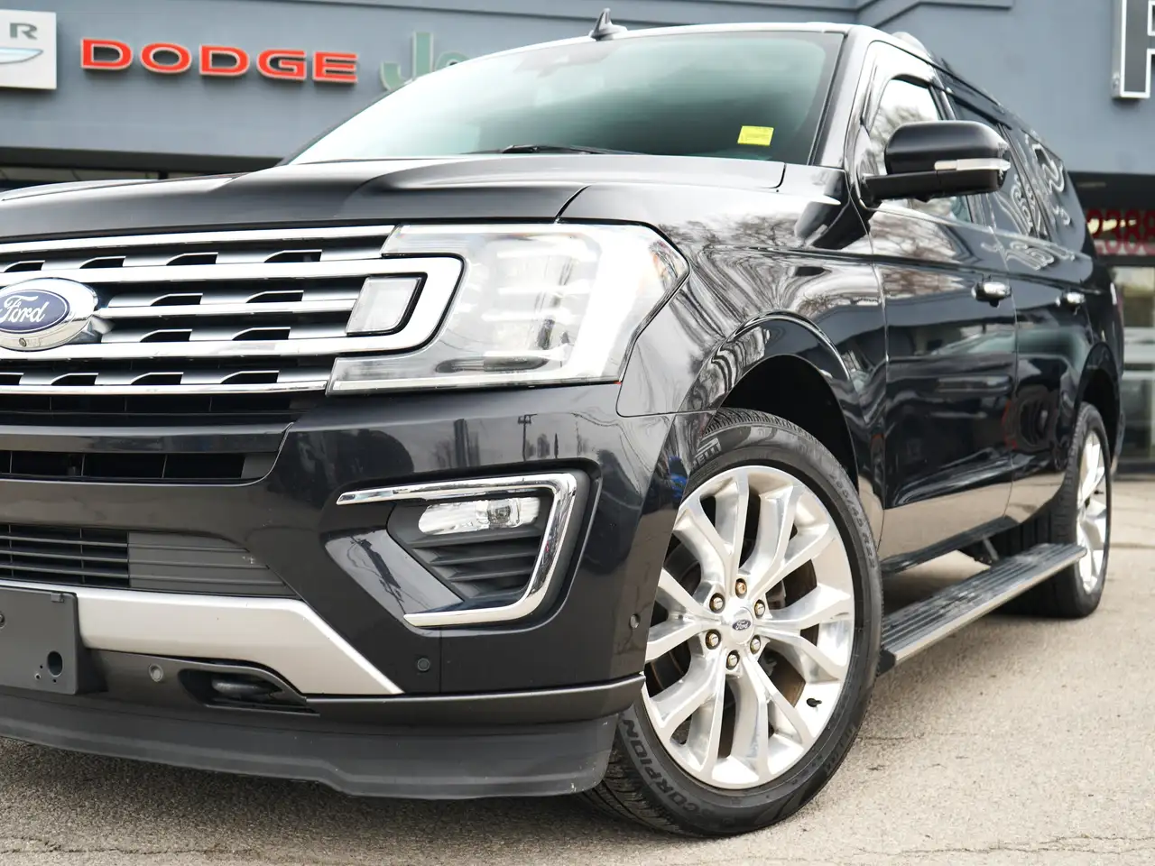 Ford Expedition снимка Ford Expedition