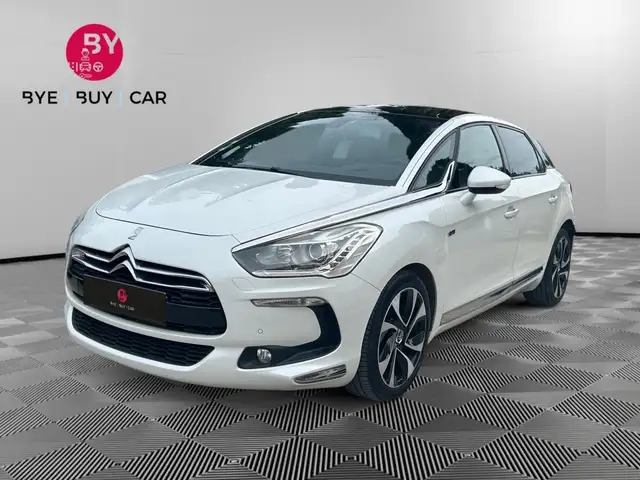 DS Automobiles DS 5 2.0 HDI - 200CH - BVA6 - Sport Chic - Toit panoramique / Sièges électriques