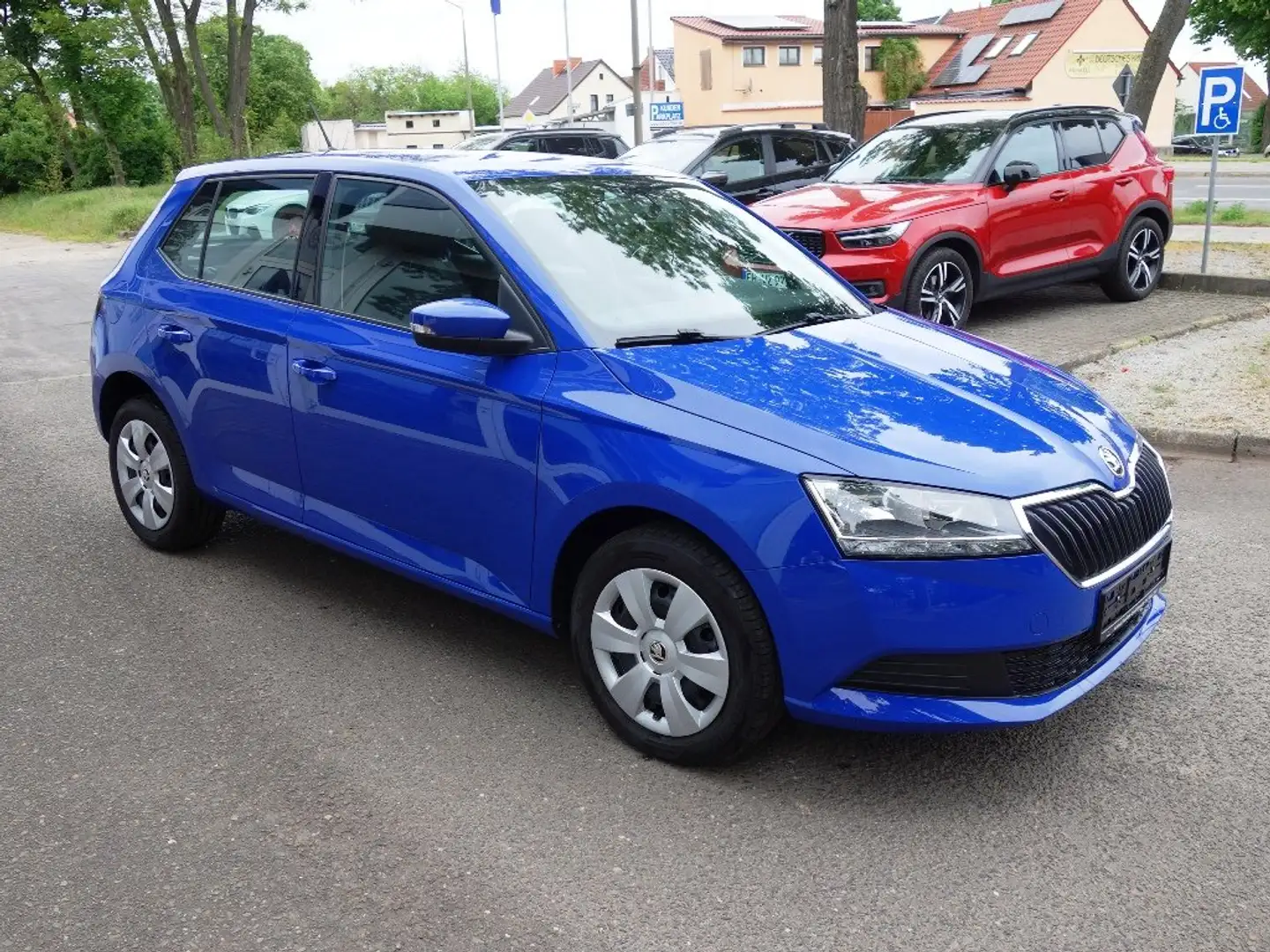 Skoda Fabia 1.0 MPI Cool Plus SITZHEIZUNG KLIMA DAB Blau - 2
