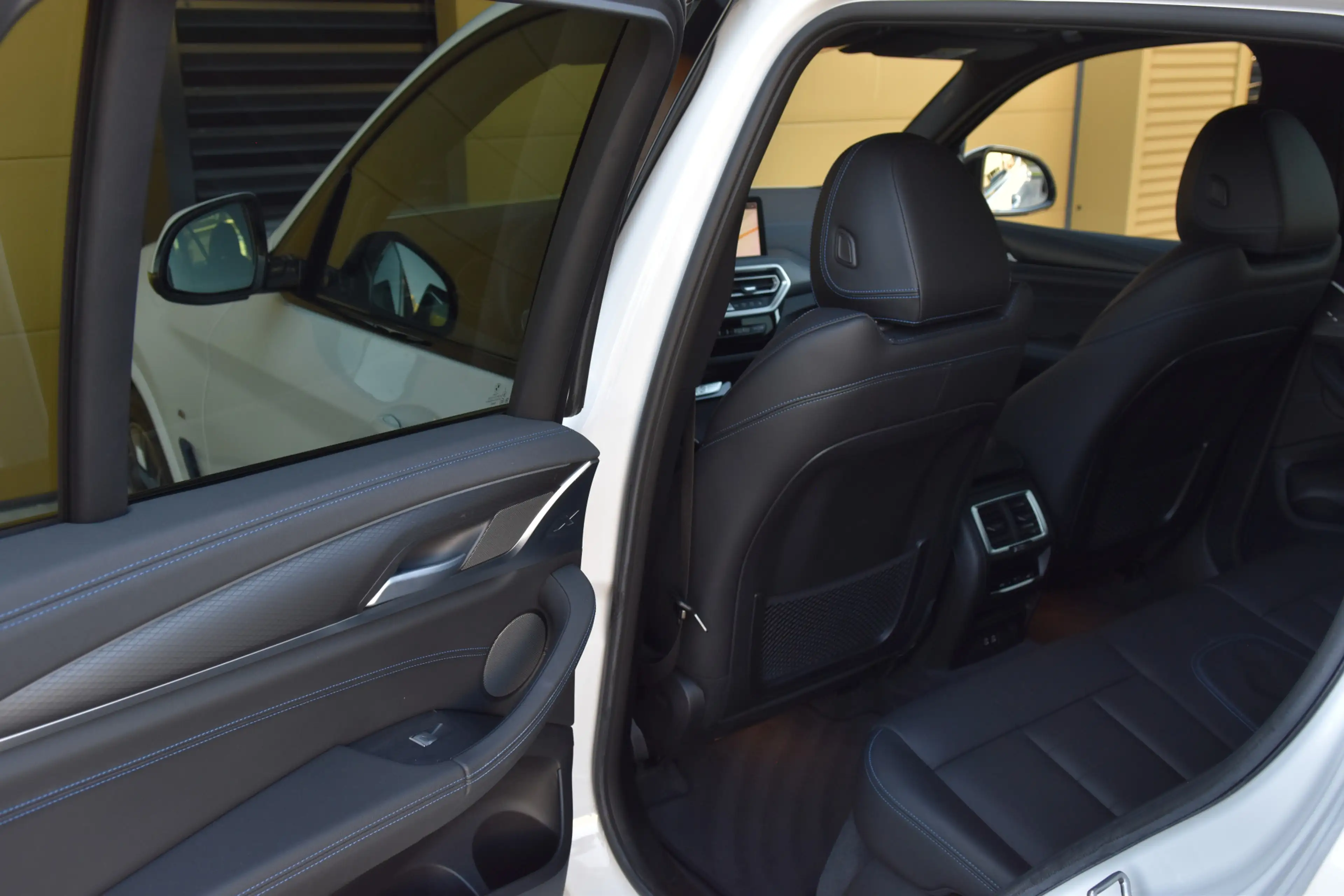 BMW iX3 High Executive 80 kWh * M-Sport * Panoramadak * He — photo 12