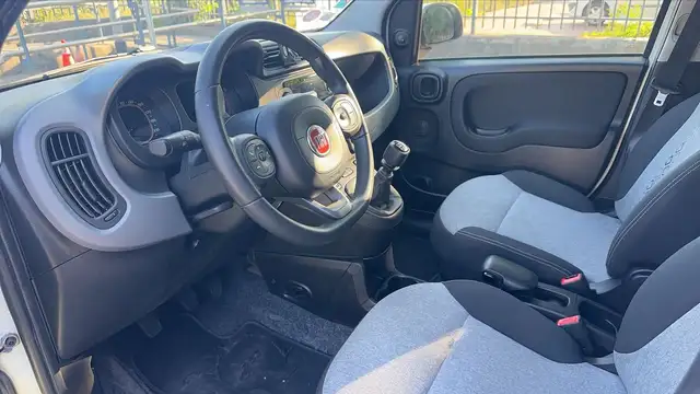 Fiat Panda view 8