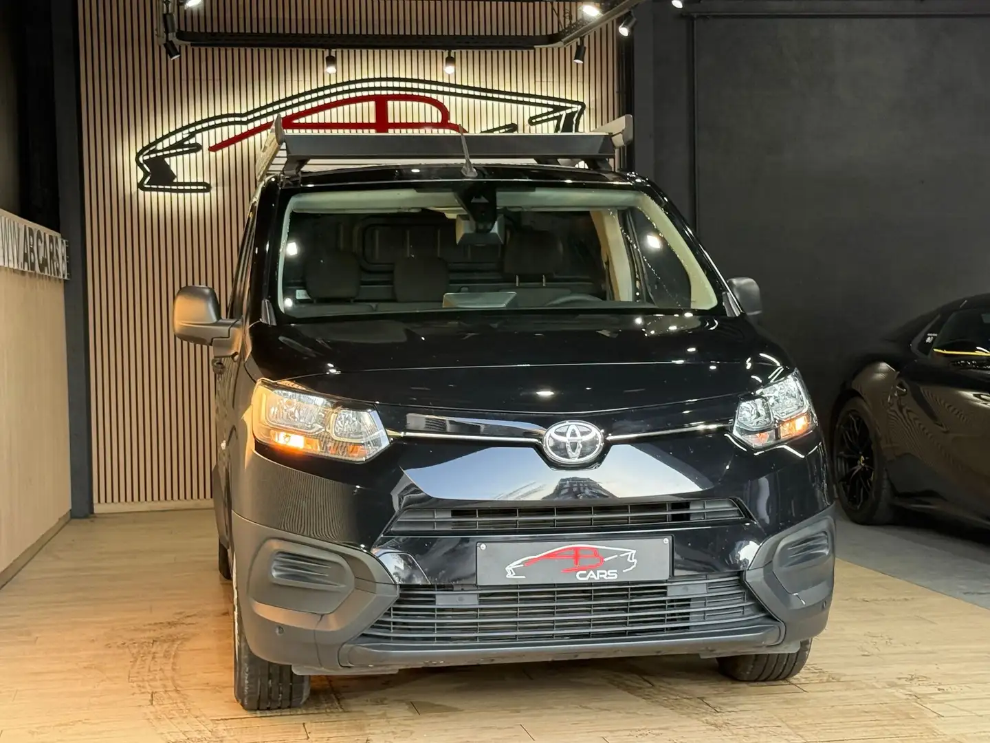 Citroen Berlingo 1.2i * GARANTIE 12 MOIS * UTILITAIRE 3 PLACES * Zwart - 2